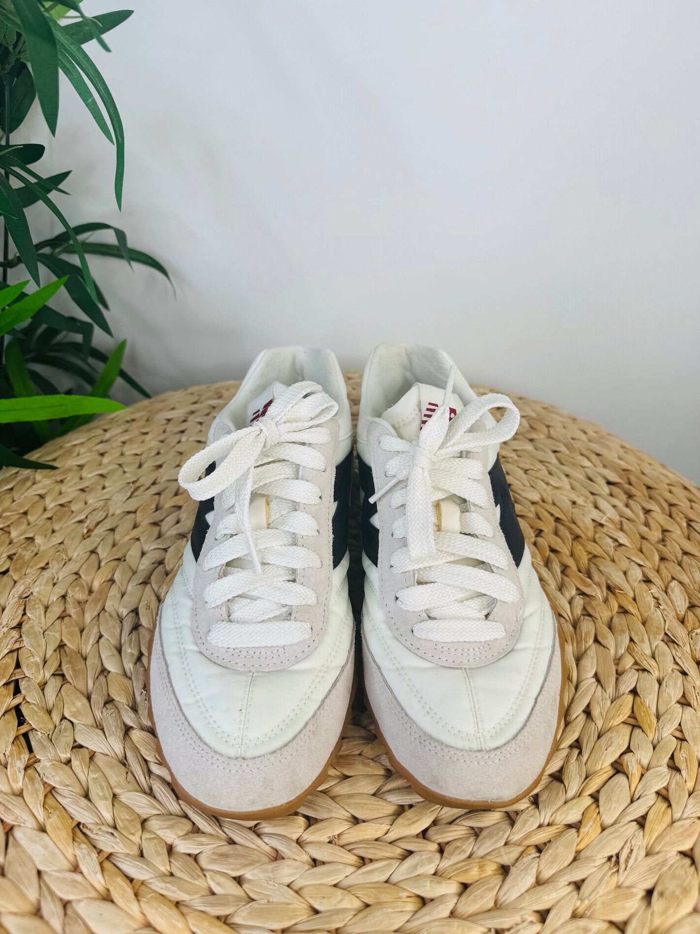 RC30 Trainers - Size 39.5