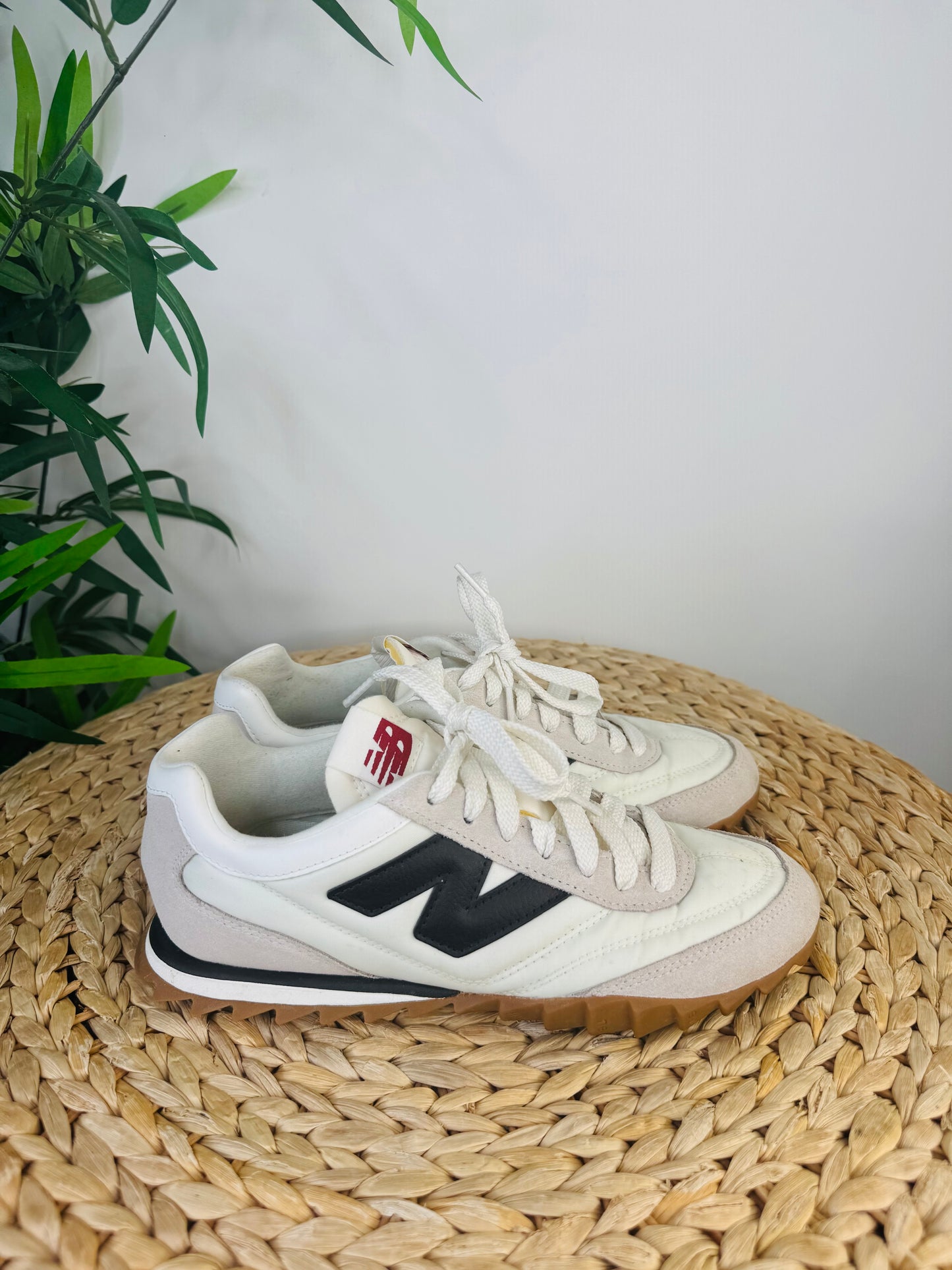 RC30 Trainers - Size 39.5