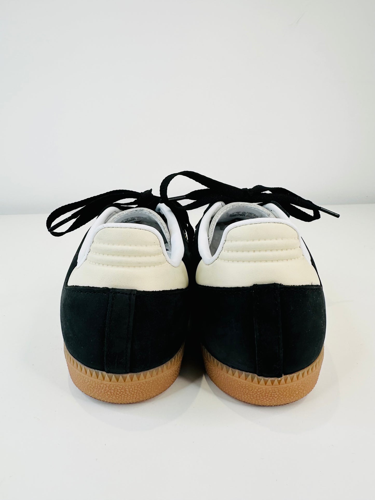 Sambas - Size 40