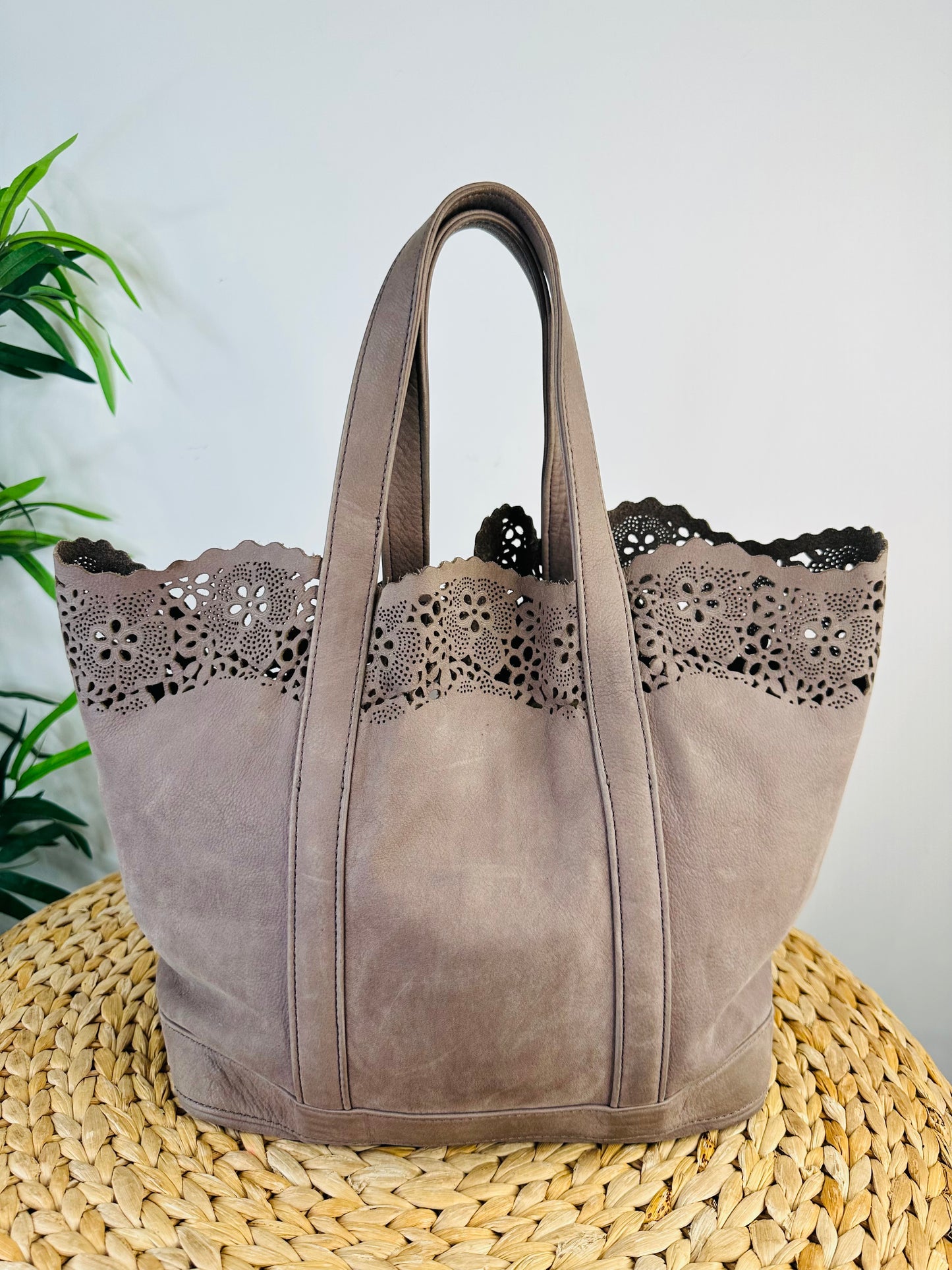 Broderie Tote
