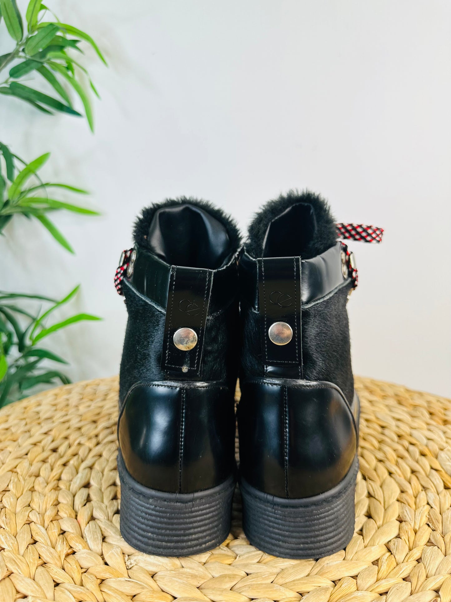 Alpine Boots - Size 39