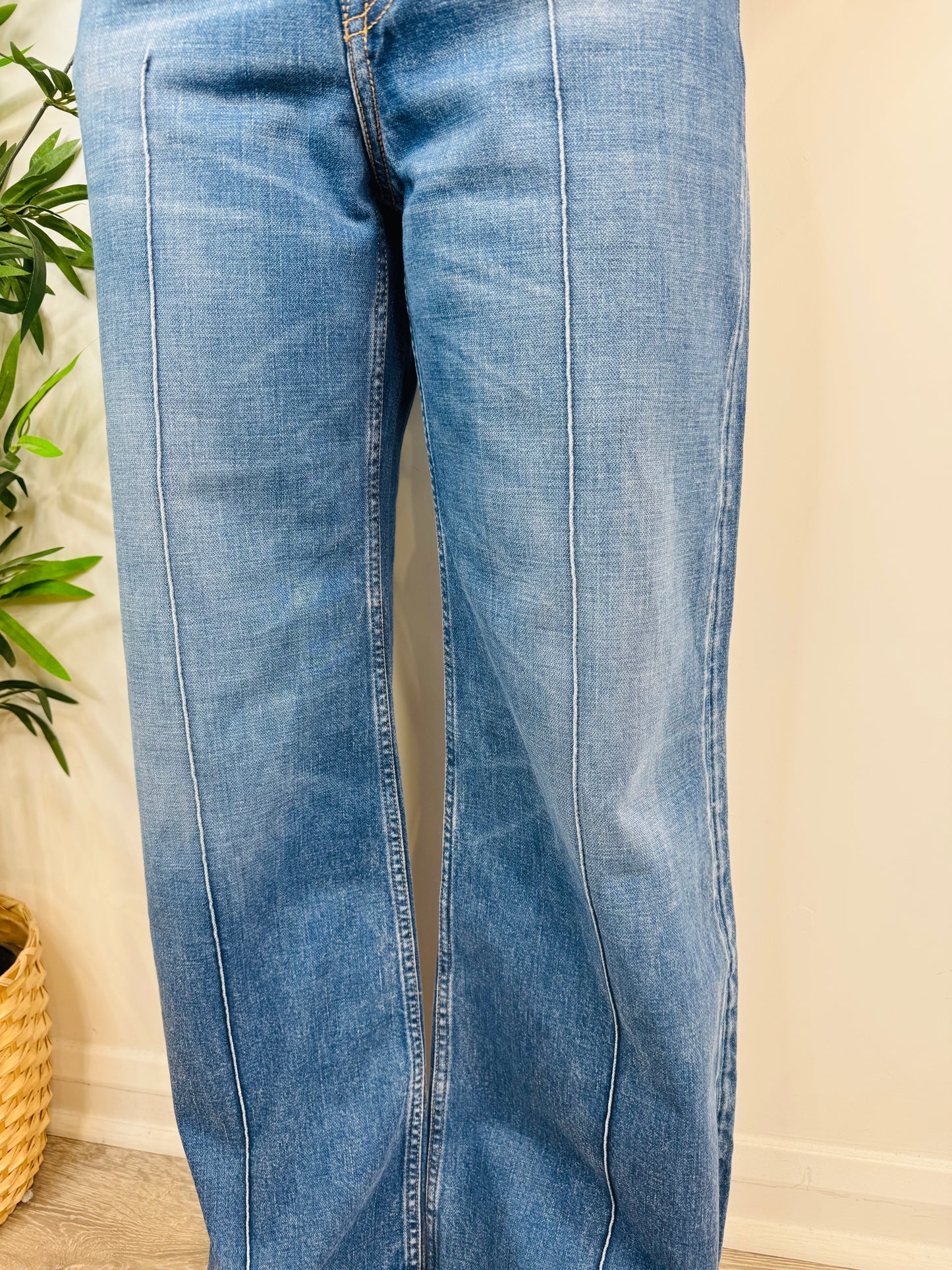 Wide Leg Jeans - Size 27