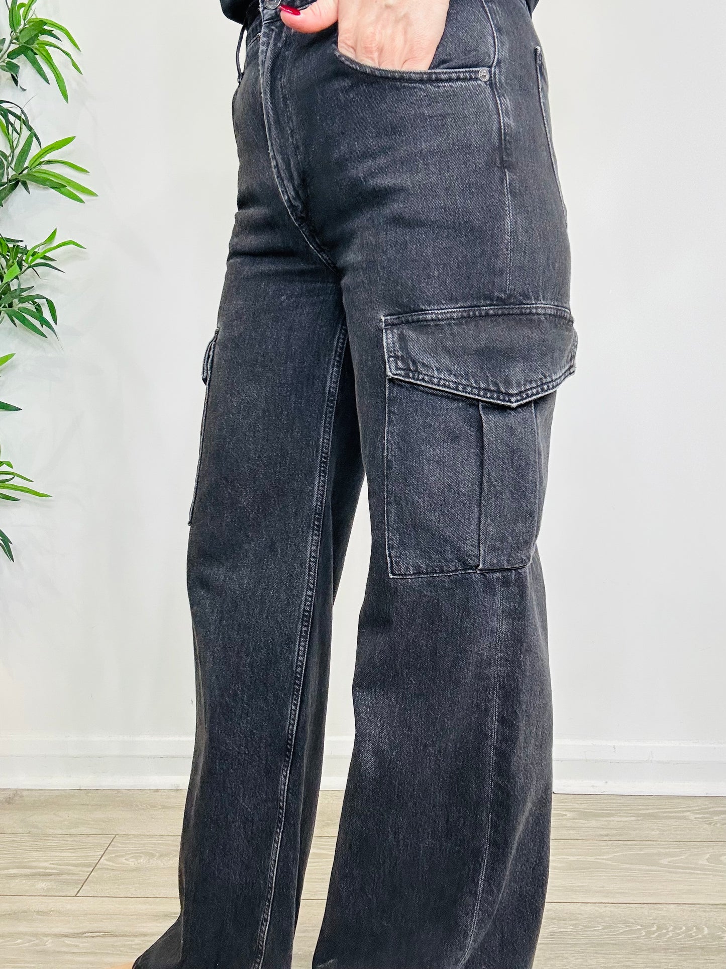 Minka Cargo Jeans - Size 27