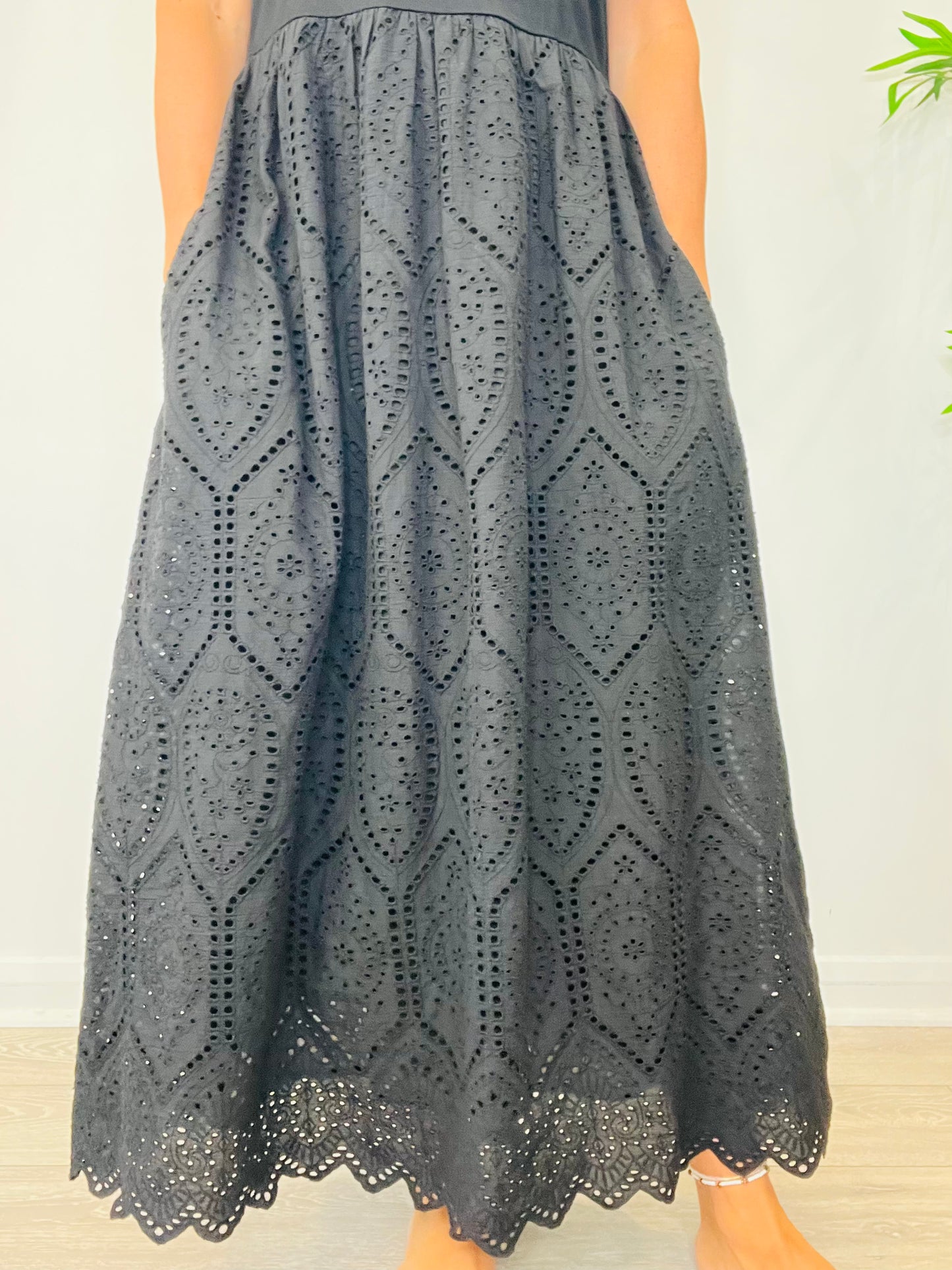 Sleeveless Maxi Dress - Size L