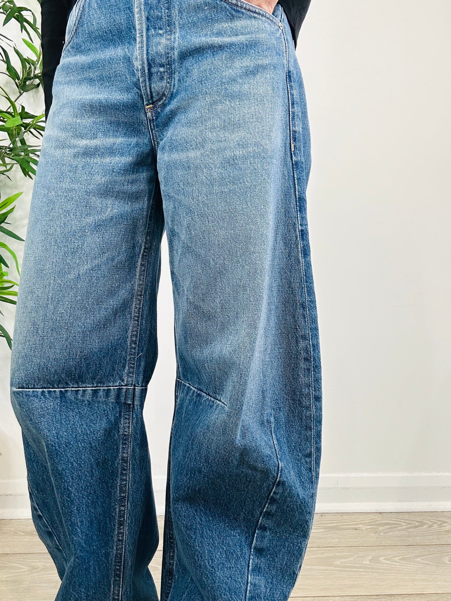 Horseshoe Jeans - Size 24
