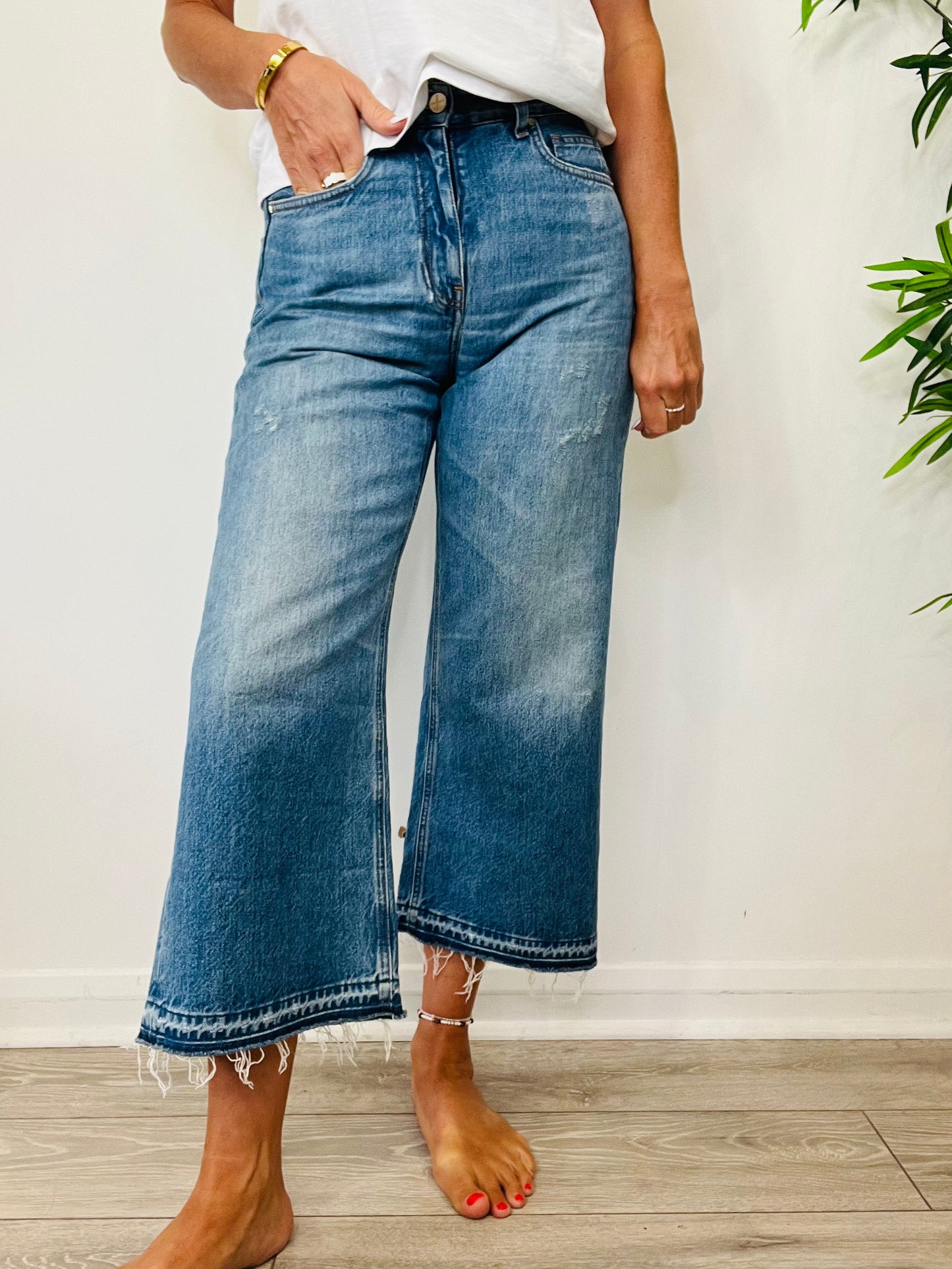 Wide Leg Jeans - Size 26
