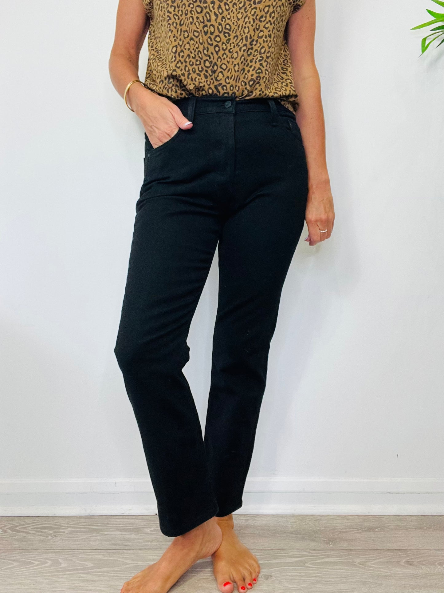 The Tomcat Ankle Jeans - Size 30