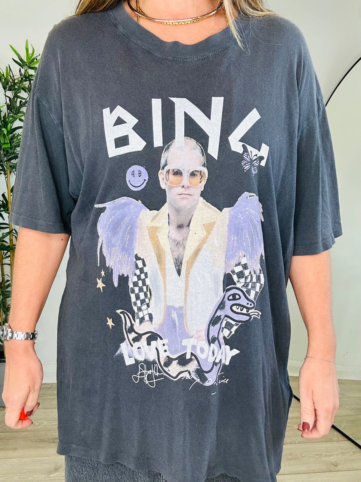 Elton John Tee - Size L