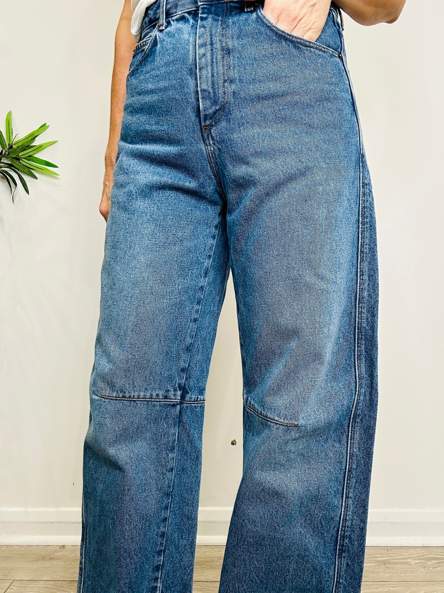 Eliott Barrel Jeans - Size 38