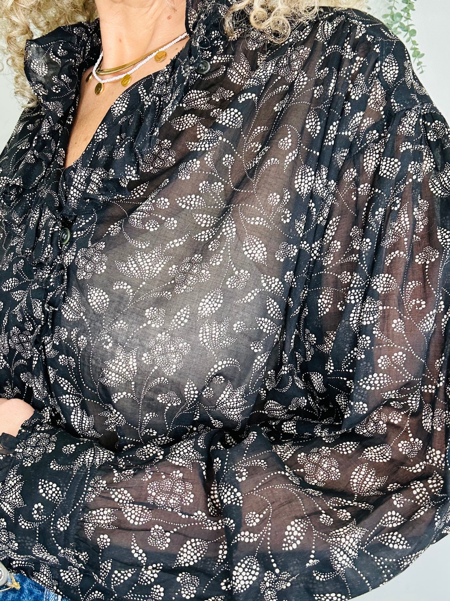 Pamias Shirt - Size 36