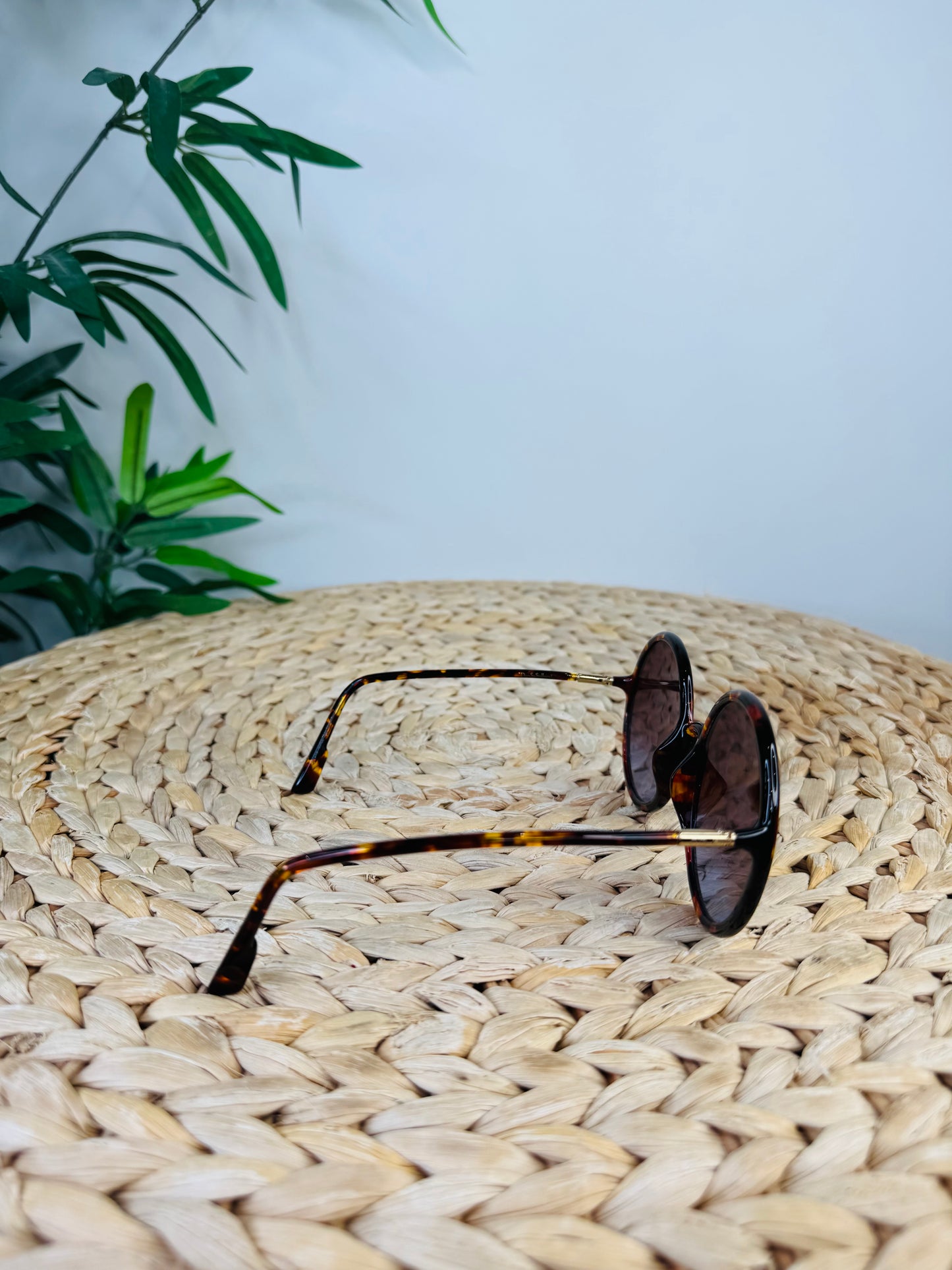 Round Tortoiseshell Sunglasses