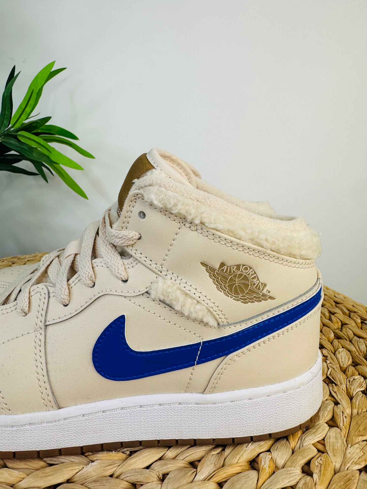 Air Jordan 1 Trainers - Size 39