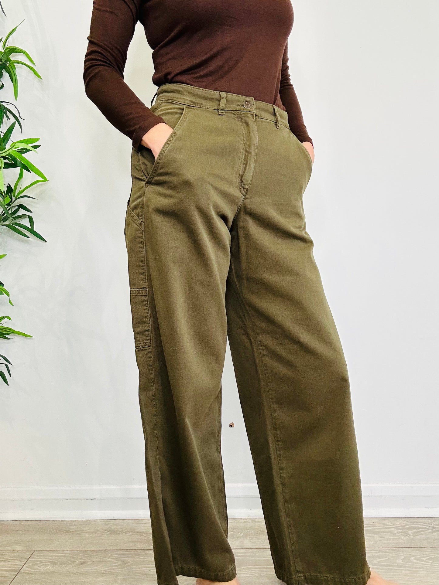 Wide Leg Cargo Trousers - Size 10