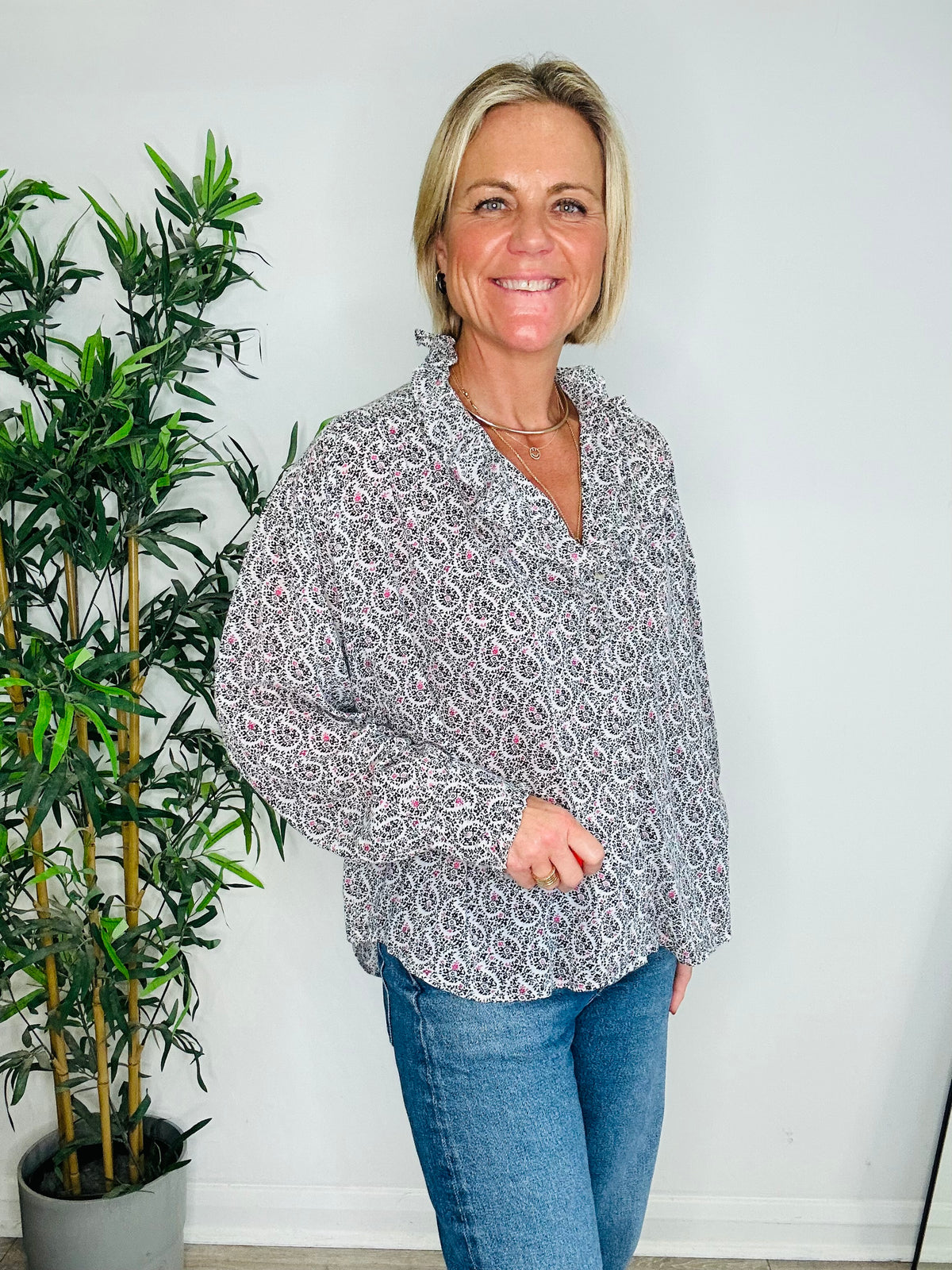 Pamias Shirt - Size 36