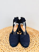 Load image into Gallery viewer, Canvas Espadrilles - Size 39
