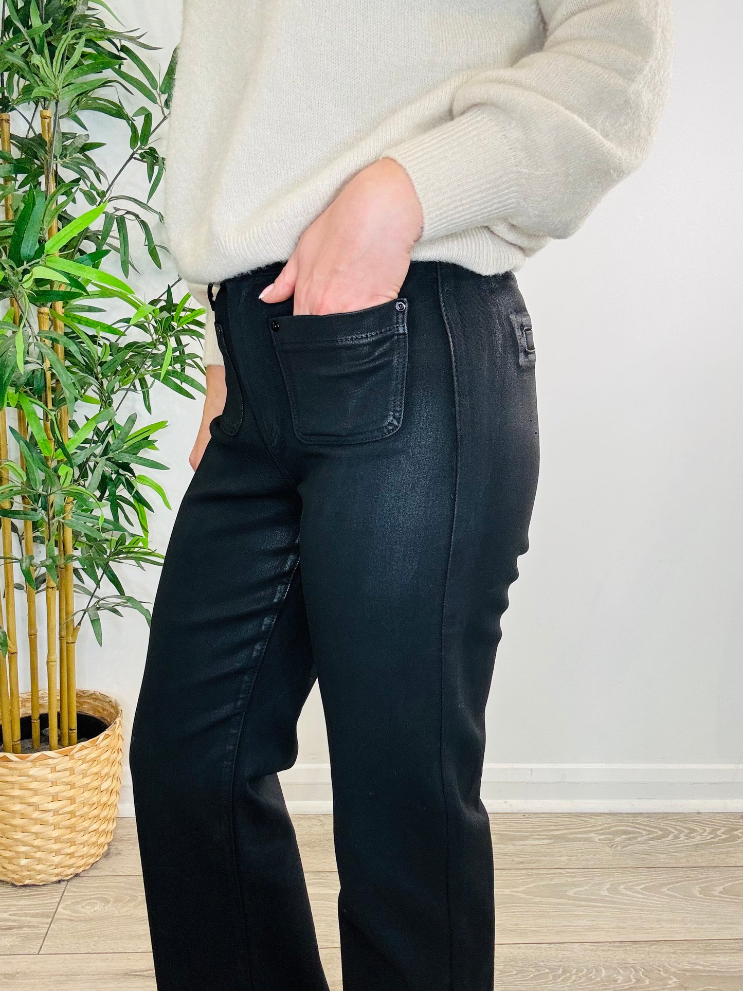 Coated Leenah Jeans - Size 26