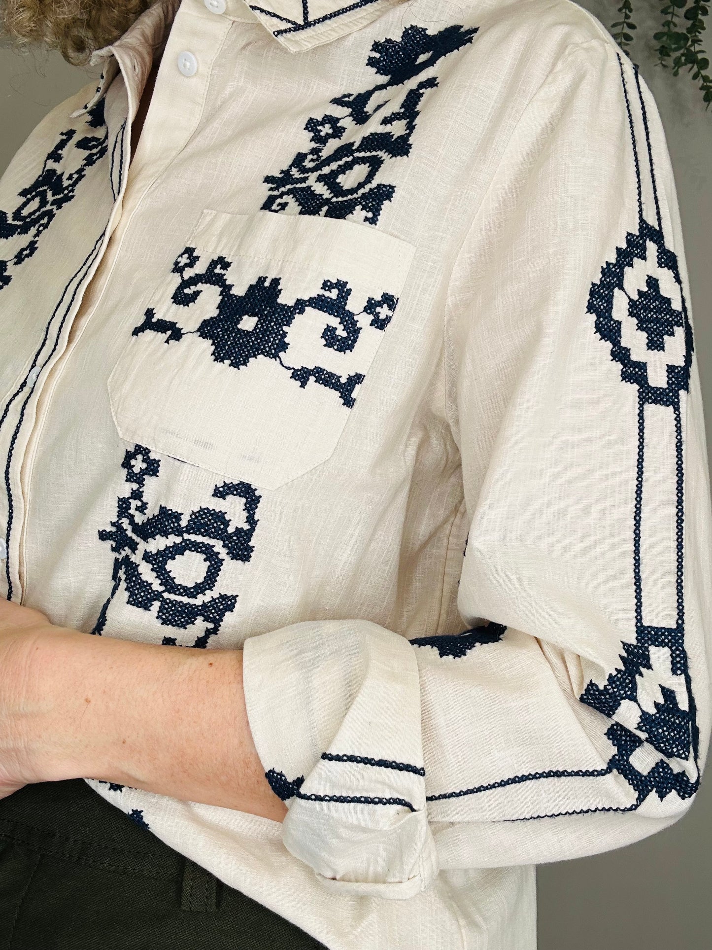 Embroidered Shirt - Size 40