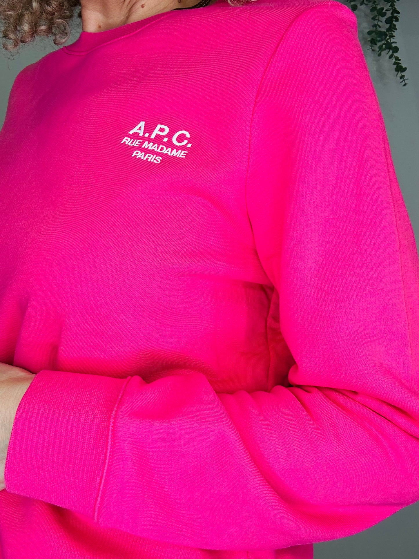 Logo Sweatshirt - Size L