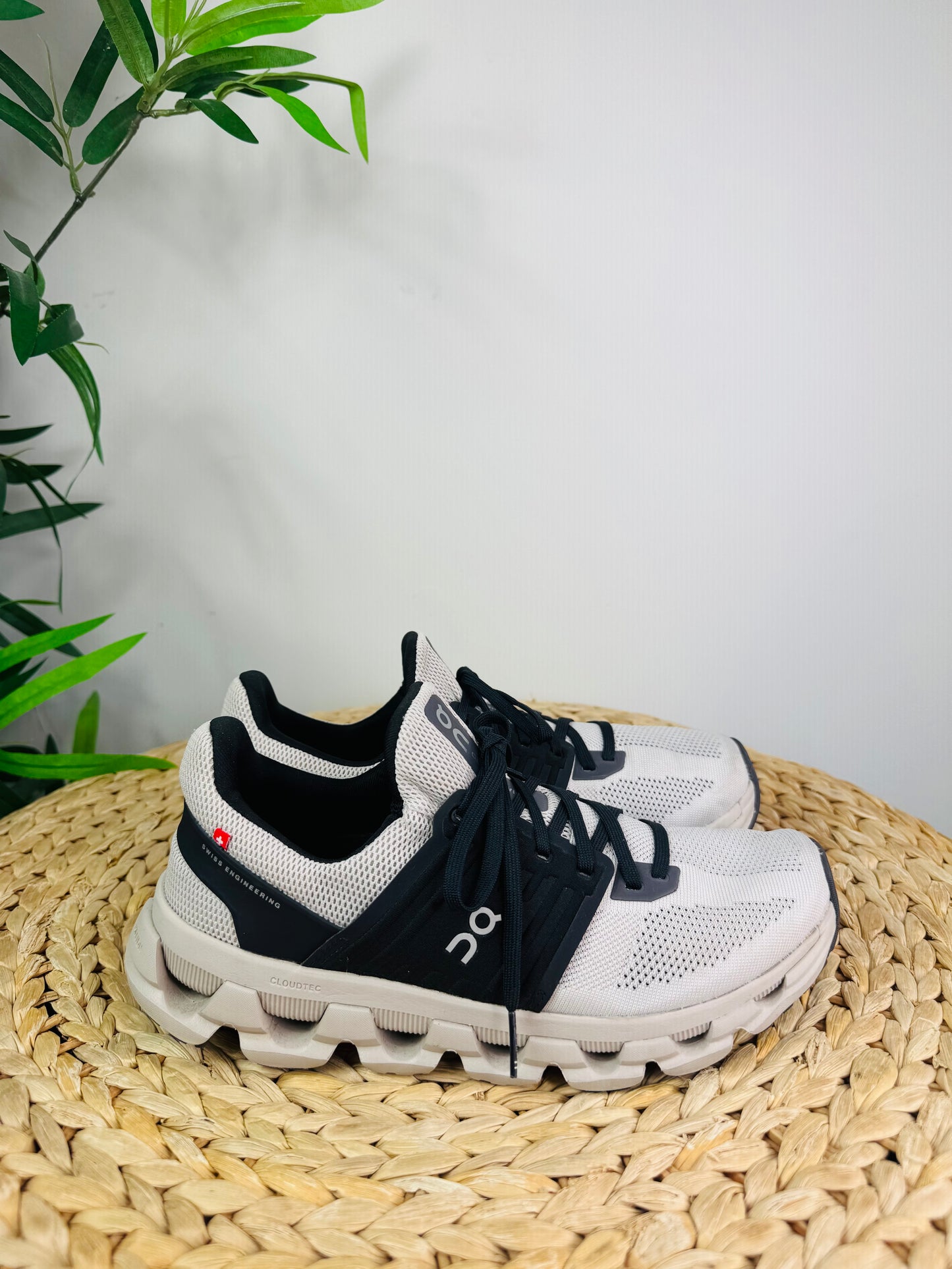 Cloudswift Running Trainers - Size 39