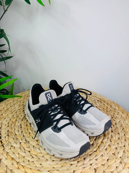 Cloudswift Running Trainers - Size 39