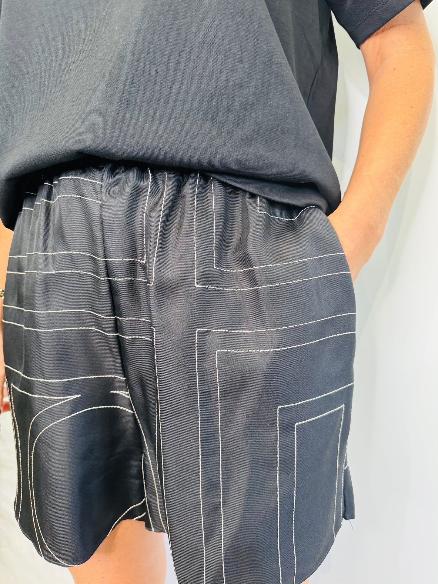 Silk Shorts - Size 42