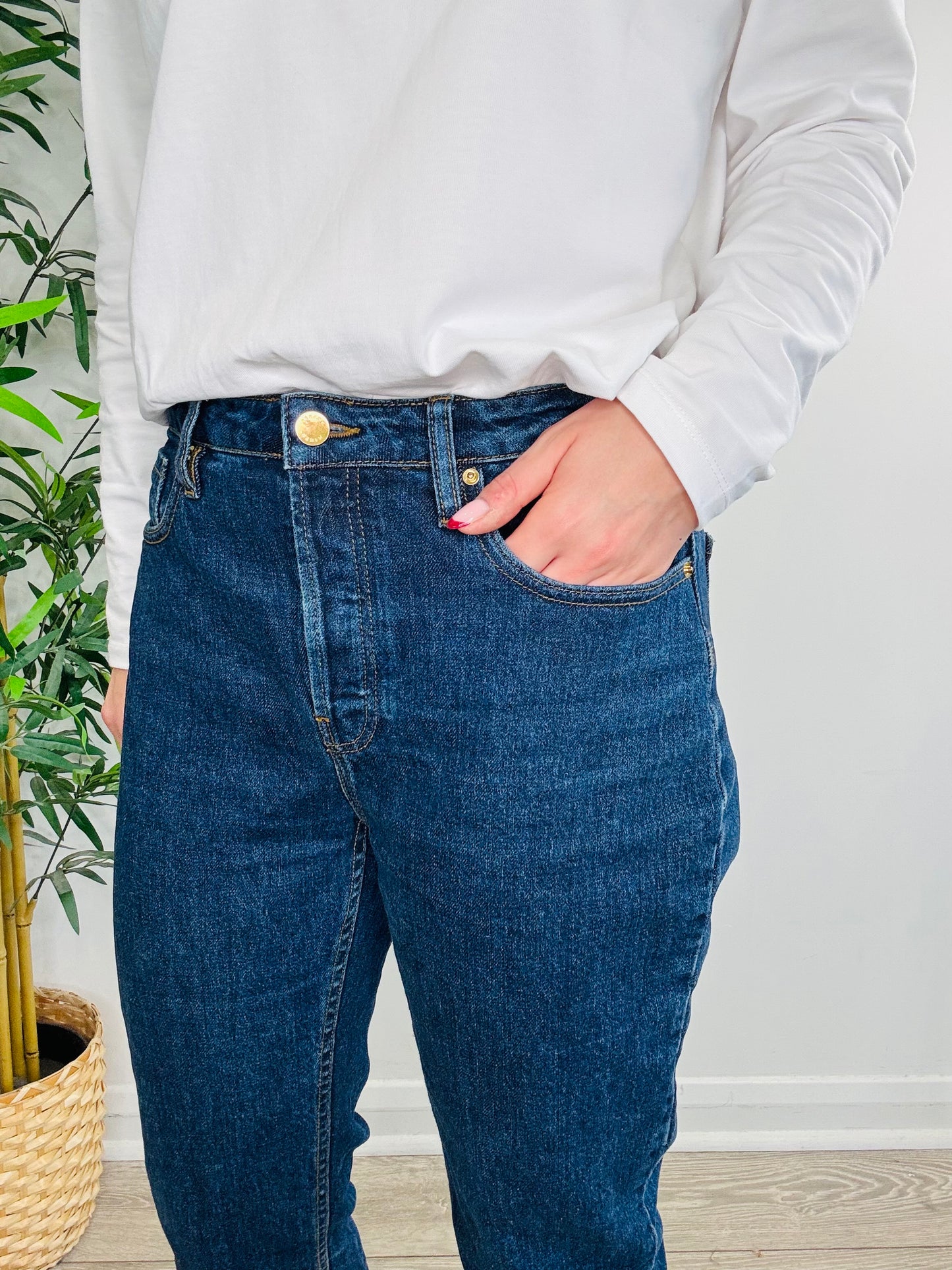Slim Leg Jeans - Size 29