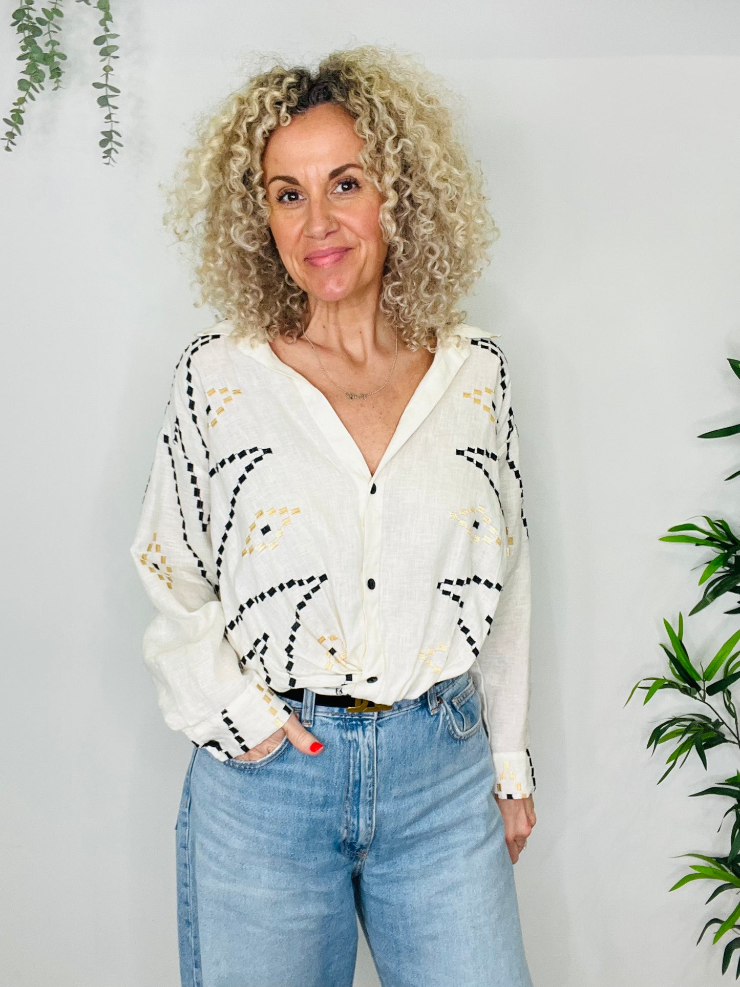 Embroidered Linen Top - Size S