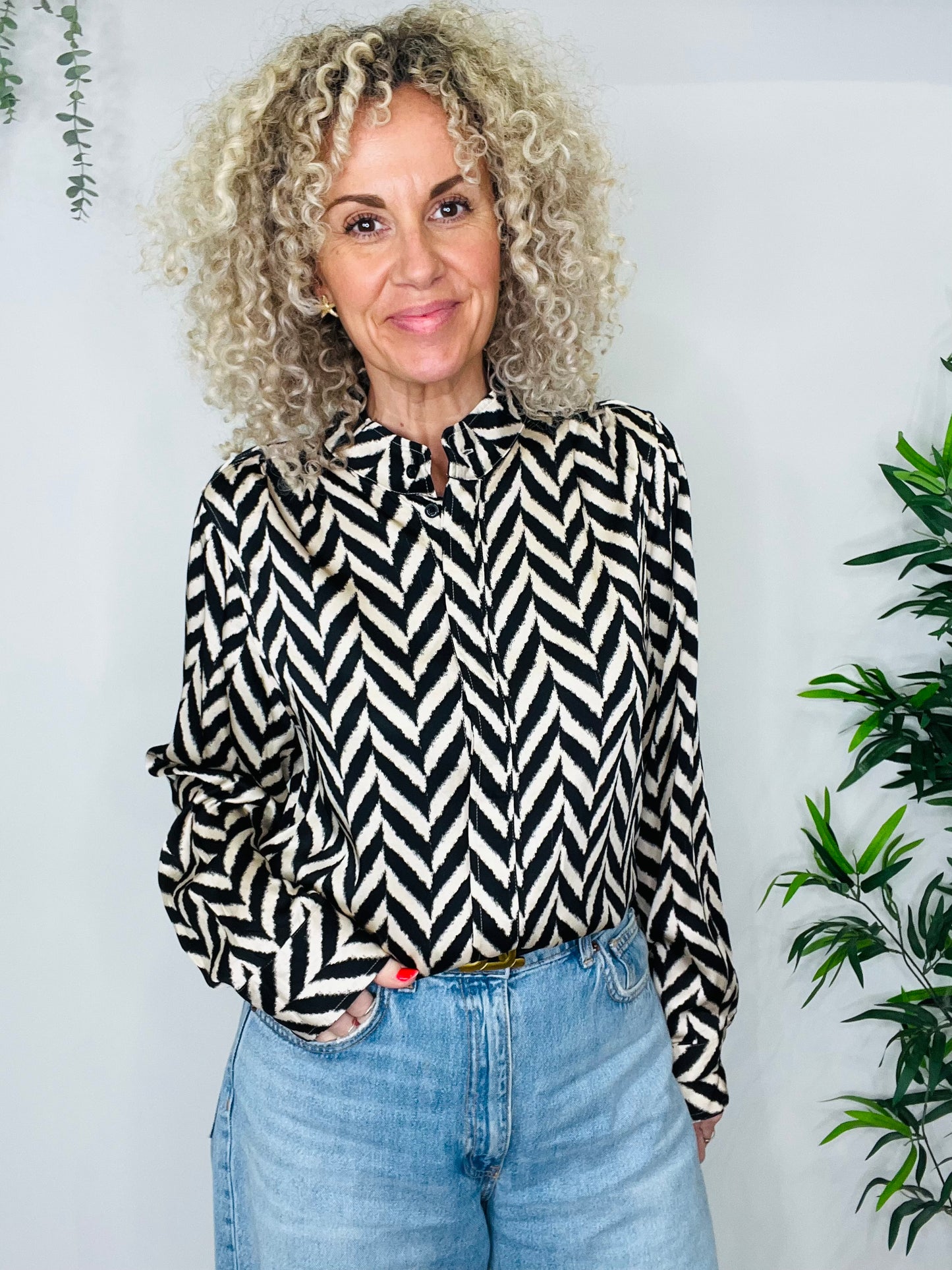 Patterned Shirt - Size XL