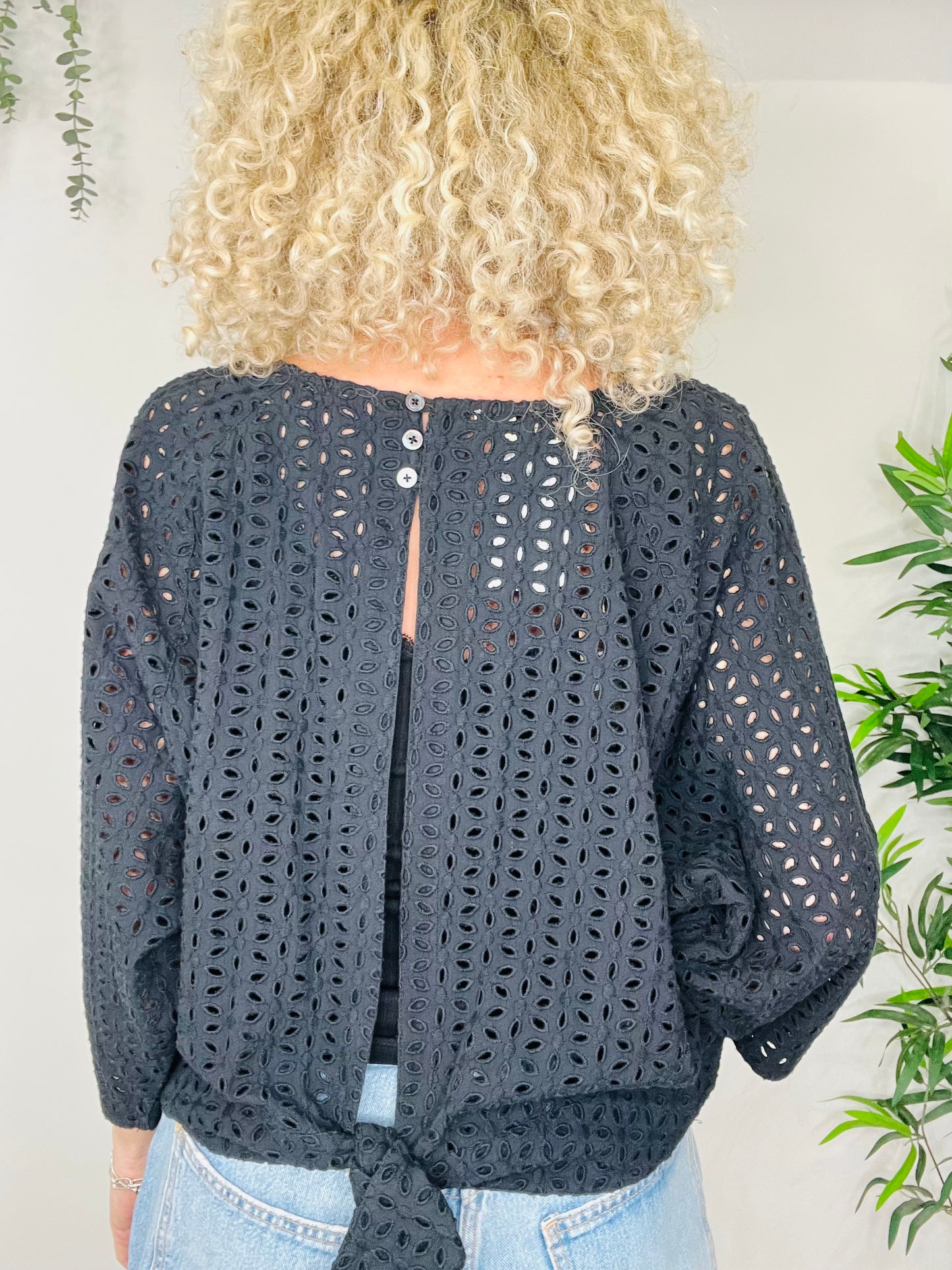 Broderie Top - Size 4