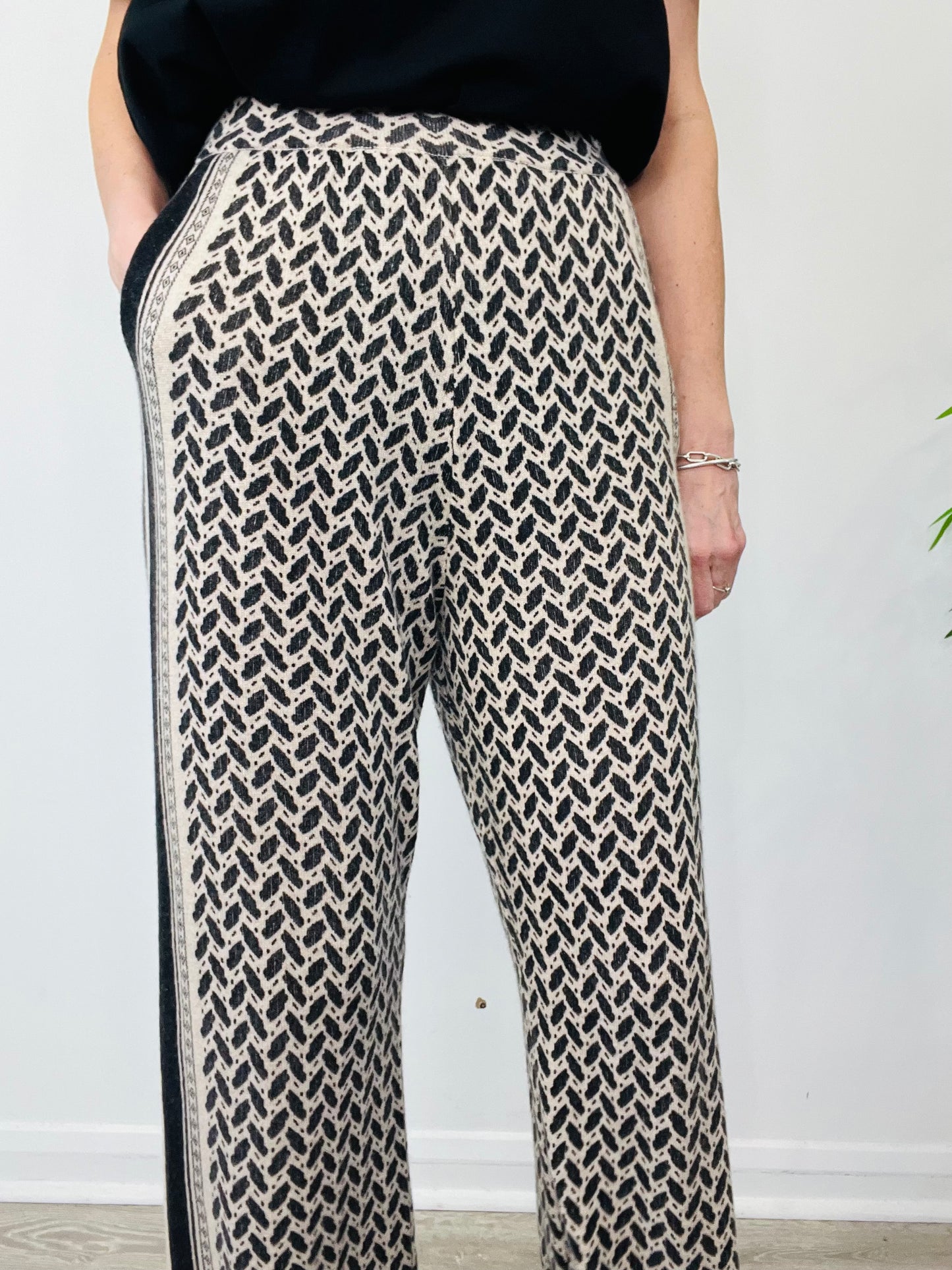 Patterned Cashmere Trousers - Size M