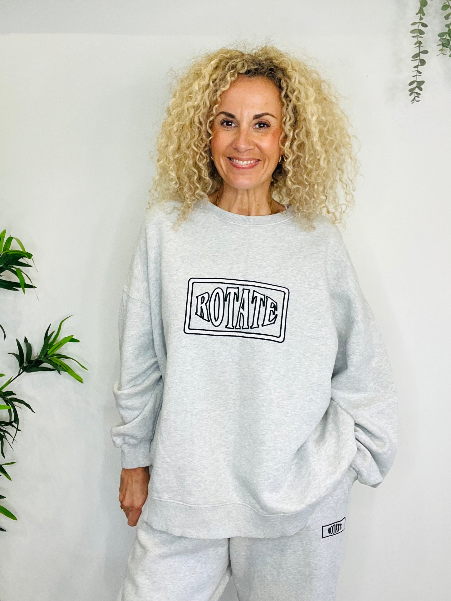 Logo Sweatshirt - Size L