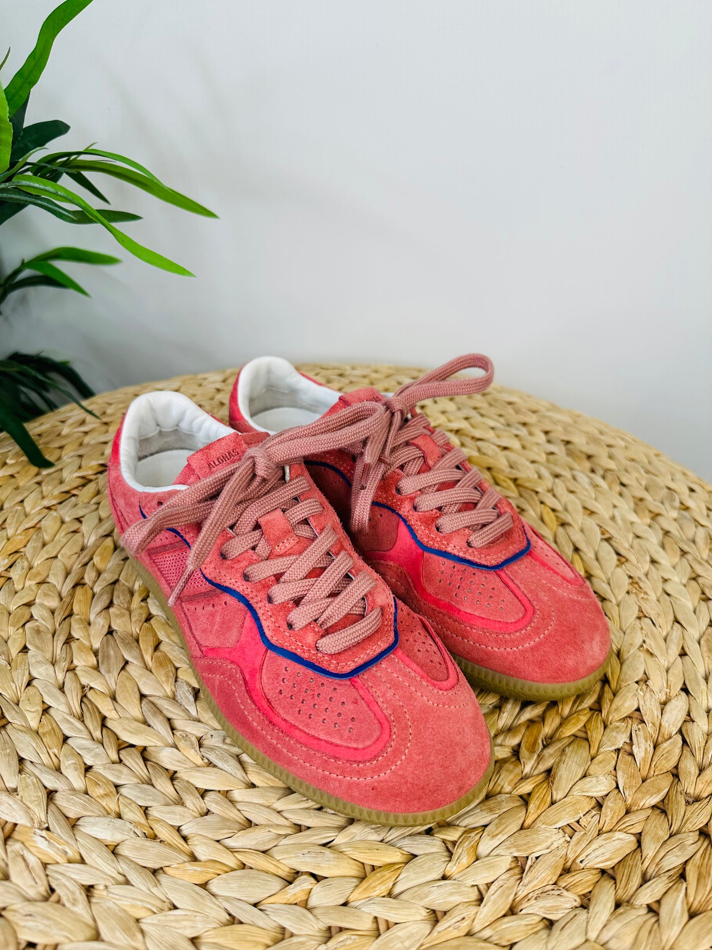 TB 490 Suede Trainers - Size 37