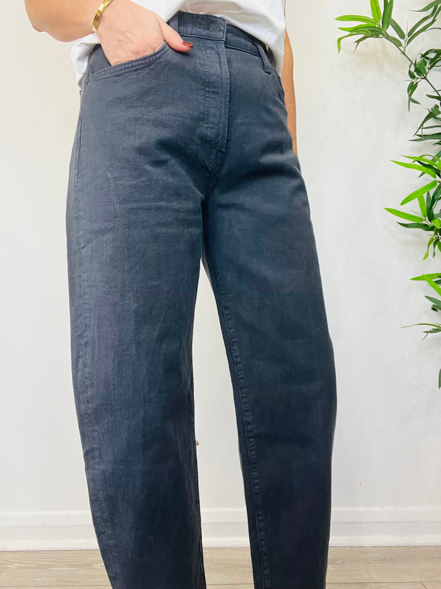 The Curbside Ankle Jeans - Size 29