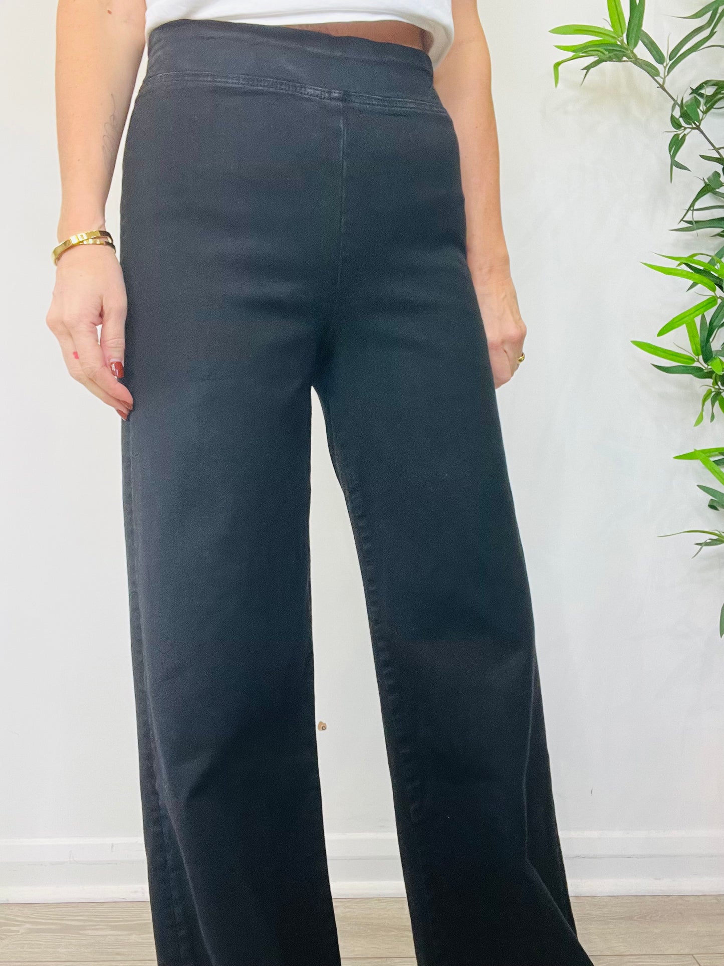 Jetset Slim Palazzo Jeans - Size 2