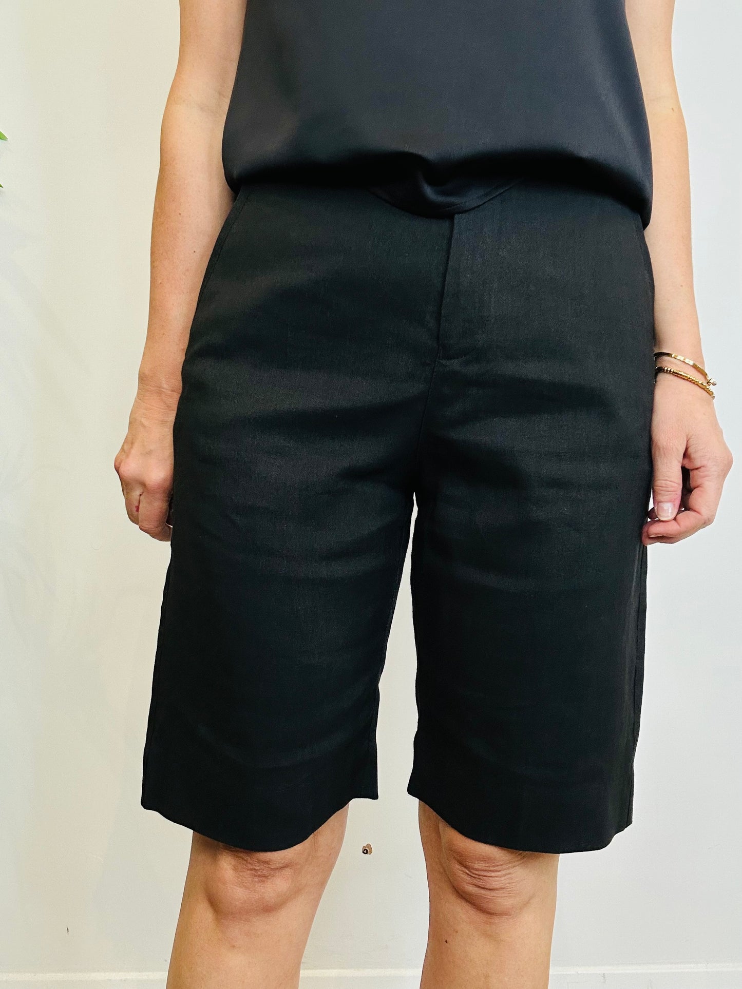 Bermuda Shorts - Size 42