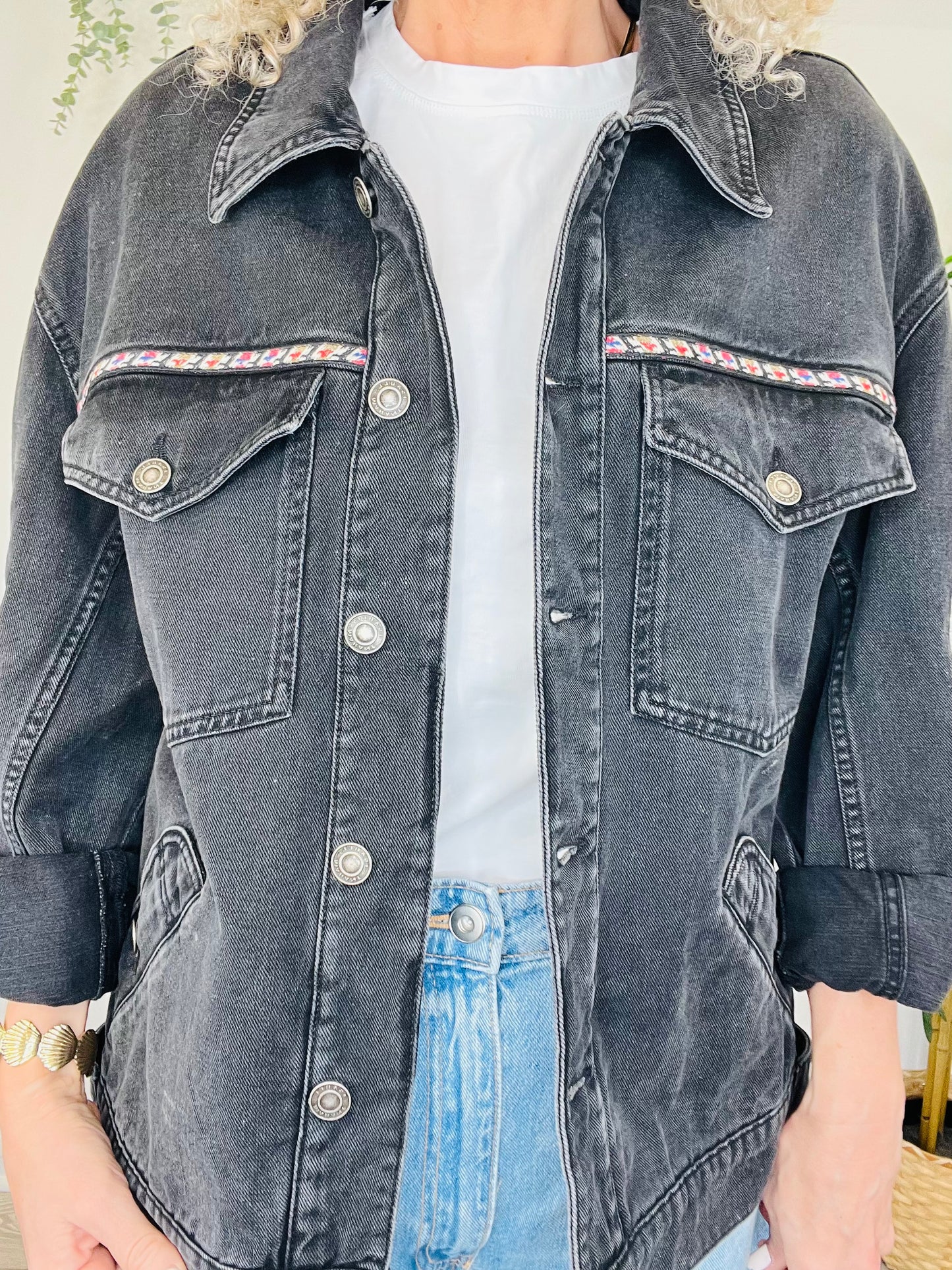 Manona Embroidered Jacket - Multiple Sizes
