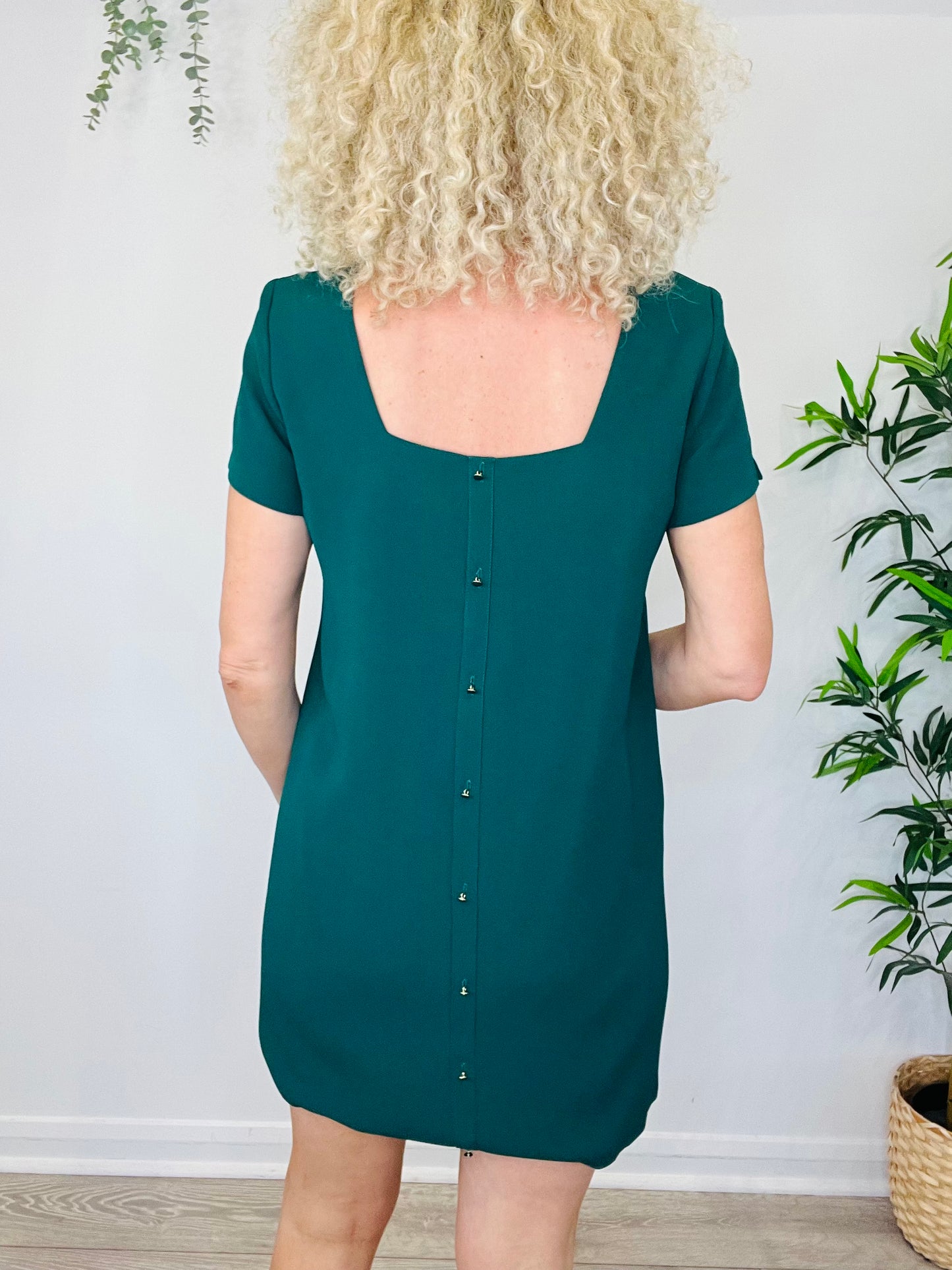 Crepe Short Dress - Size 38