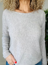 Load image into Gallery viewer, Cashmere Jumper - Size M
