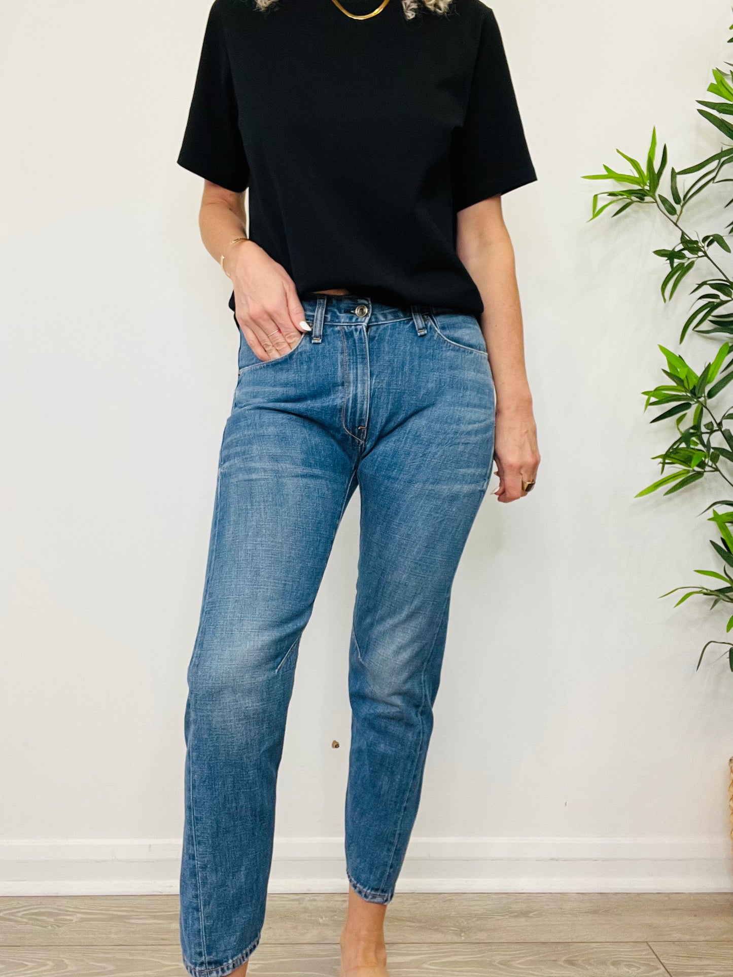 Curved Leg Jeans - Size 25