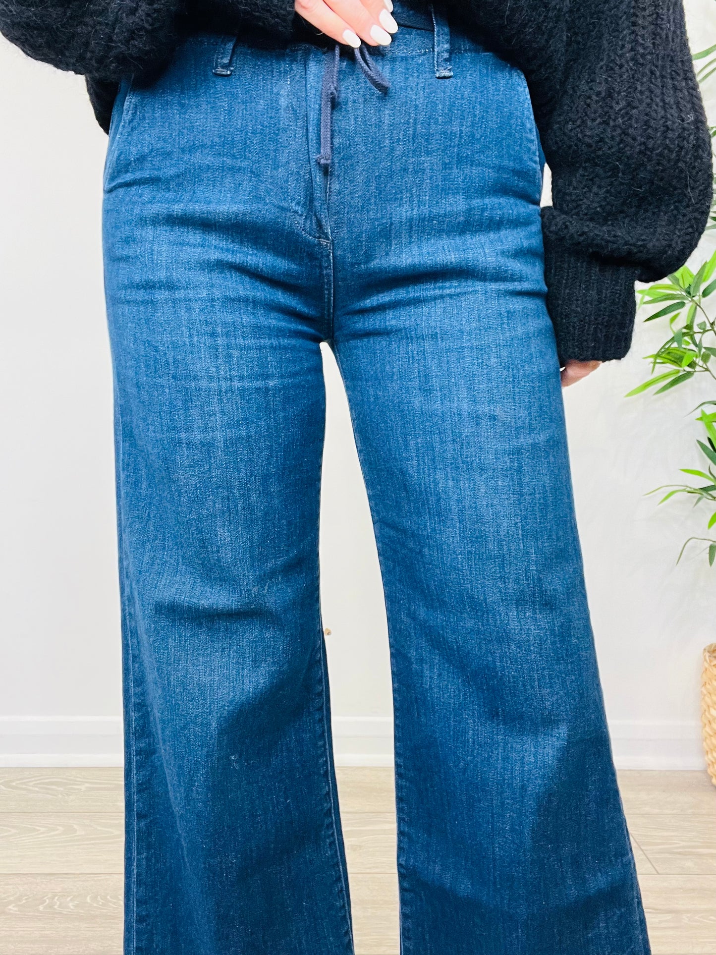 Ari Wide Leg Jeans - Size 27