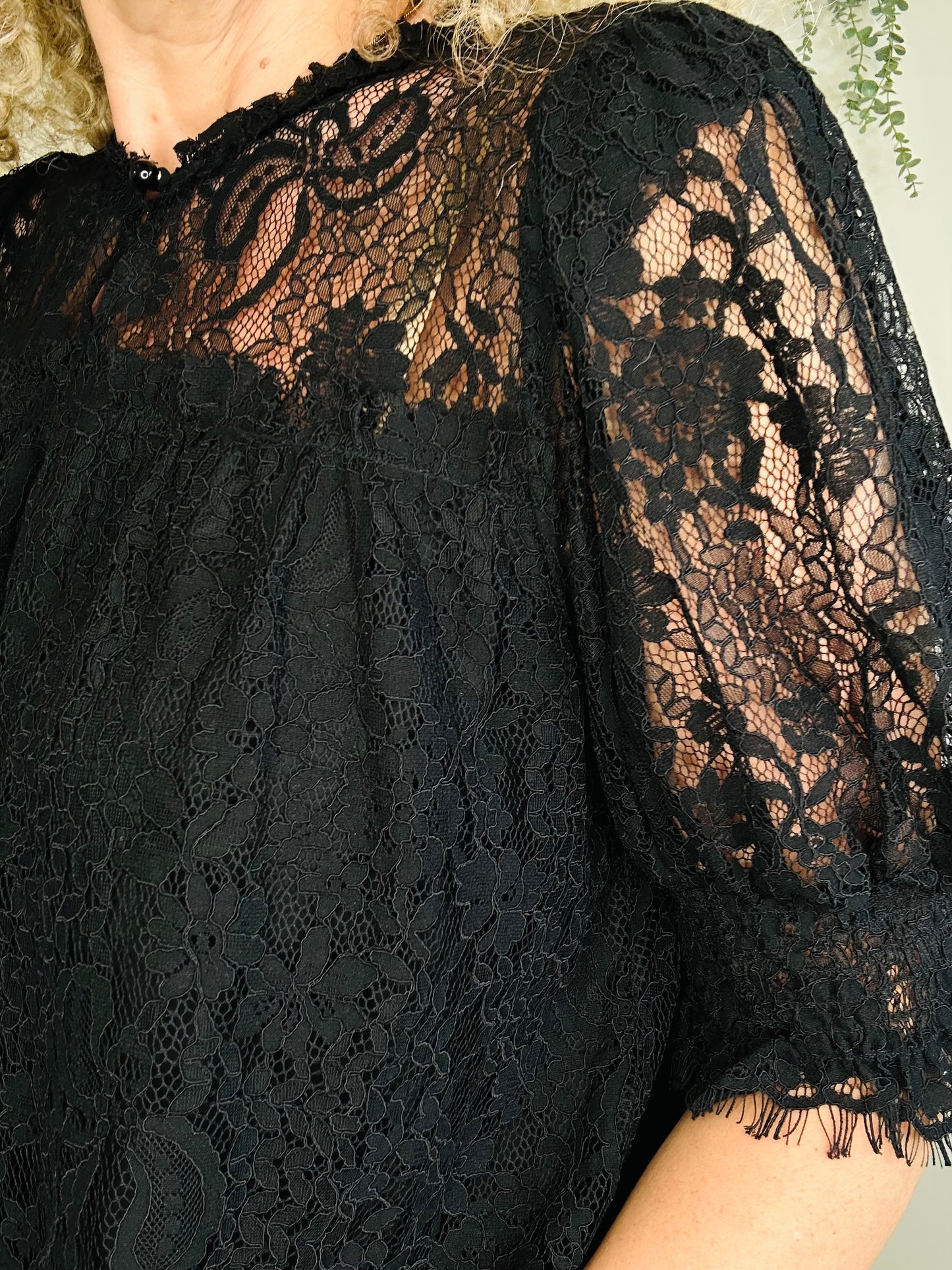 Lace Top - Size 40