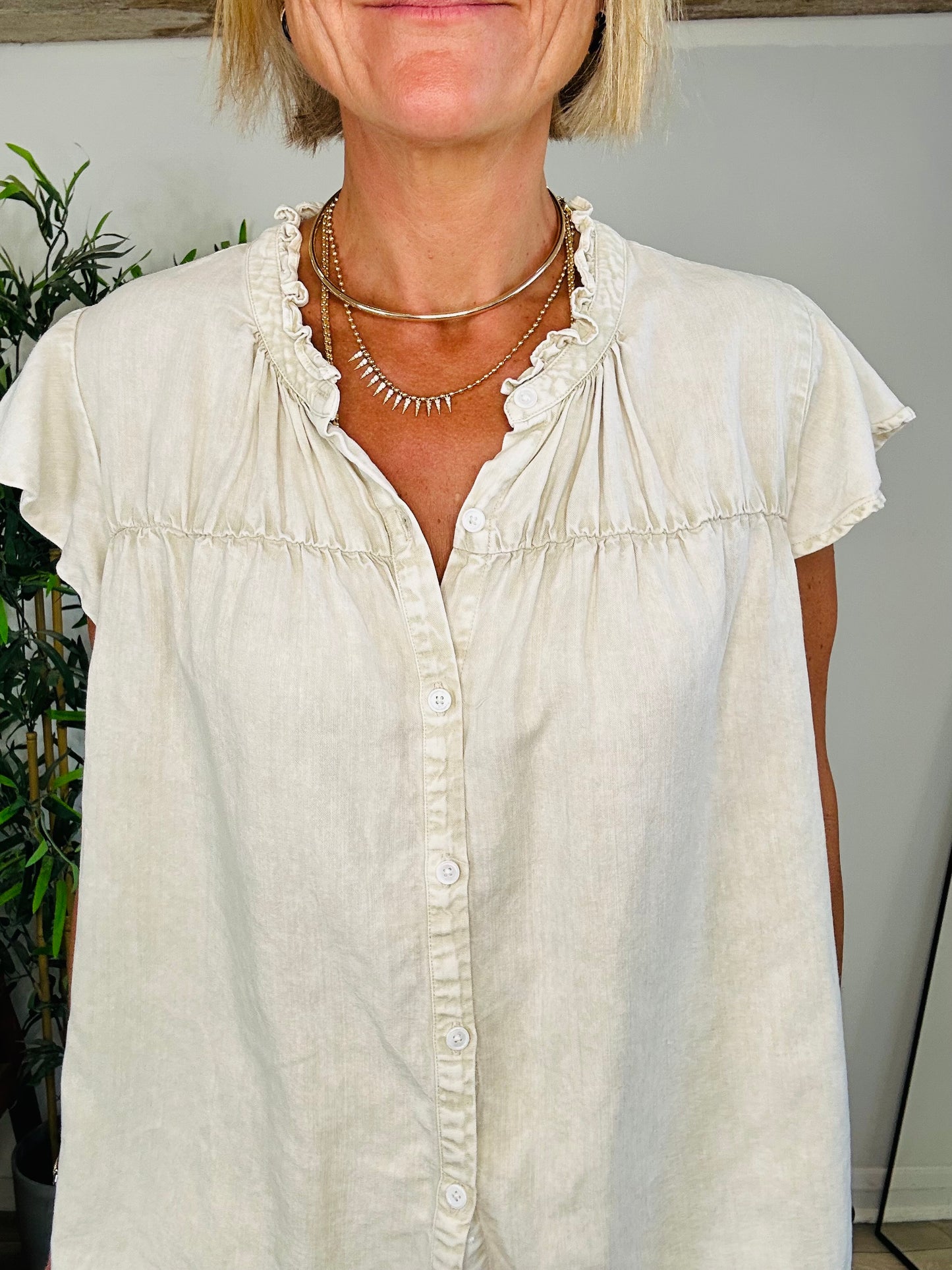 Frill Sleeveless Blouse - Size L