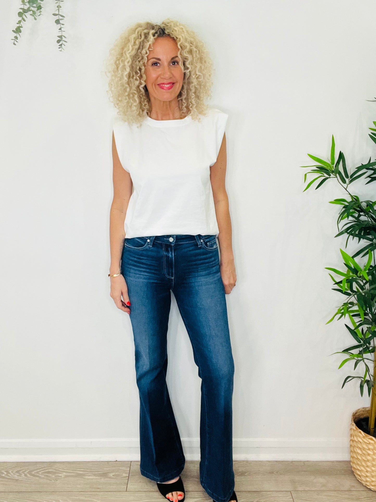 Genevieve Flared Jeans - Size 28