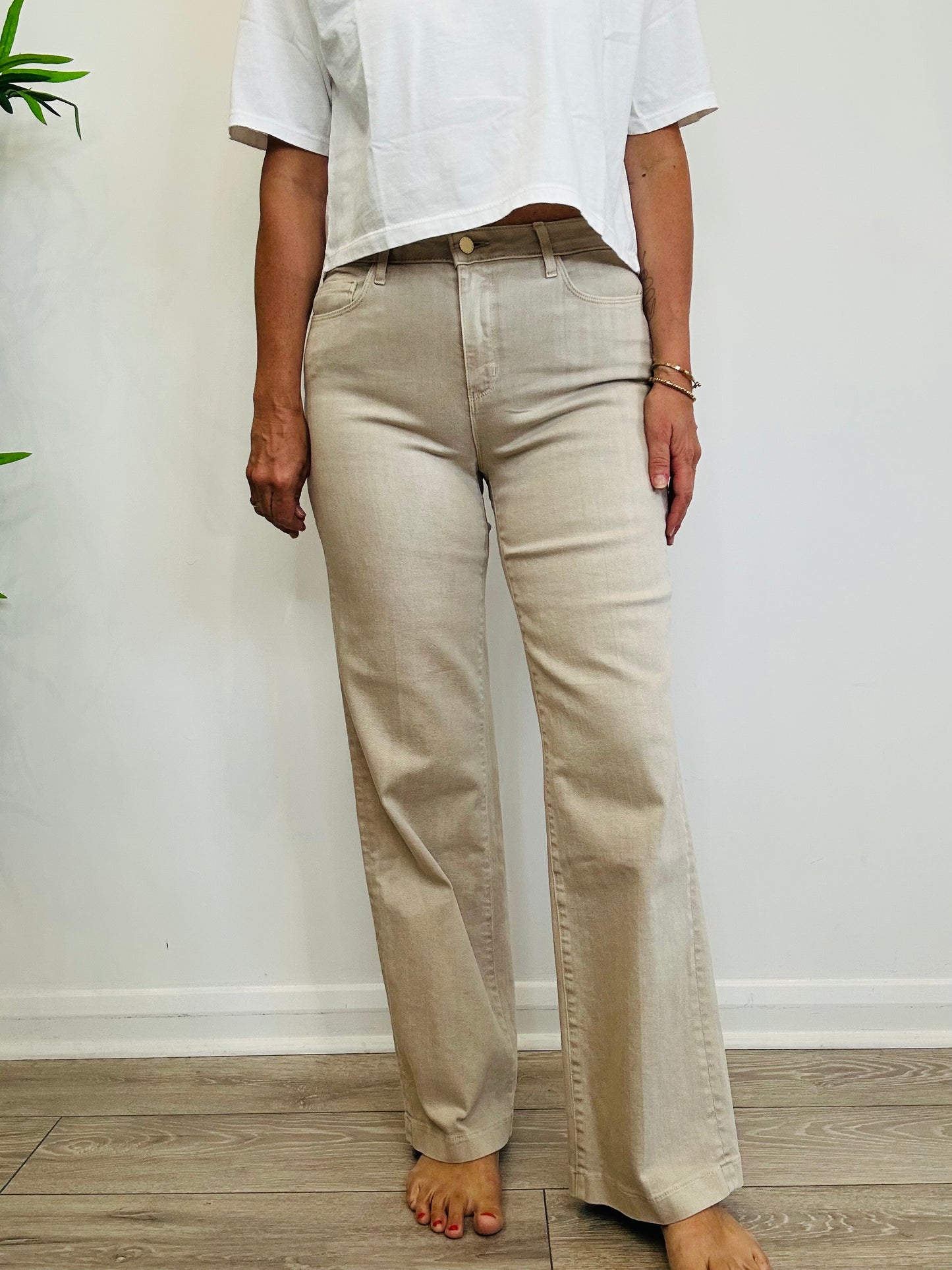 Scottie Wide Leg Jeans - Size 29