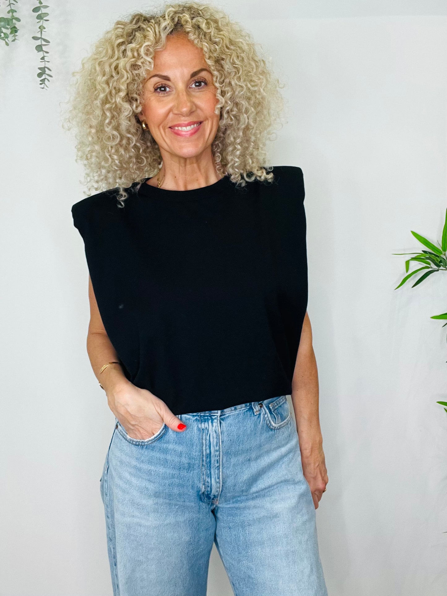 Sleeveless Tee - Multiple Sizes