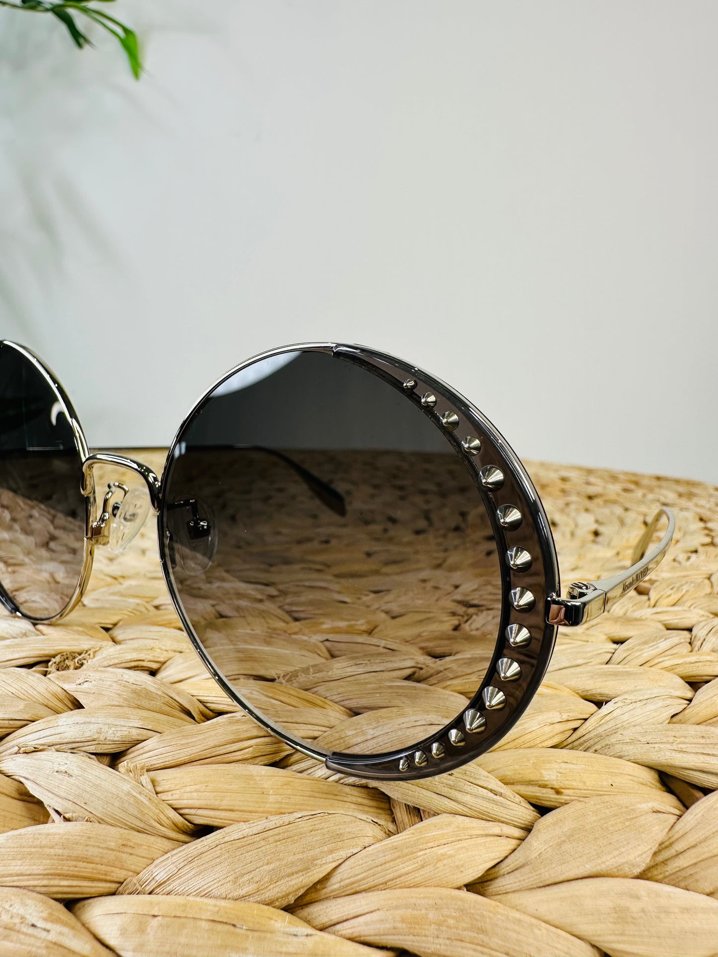 Studded Round Frame Sunglasses
