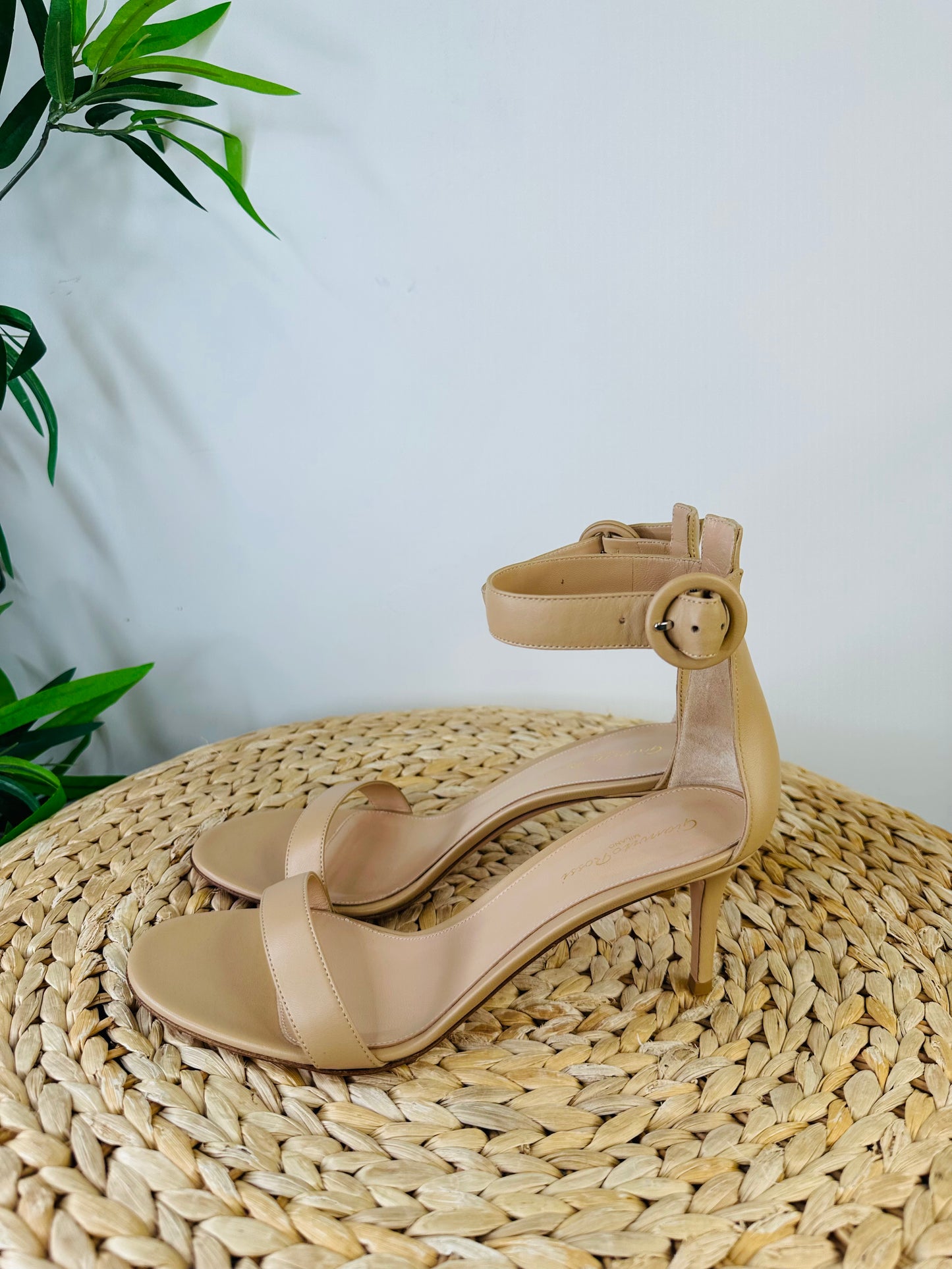 Portofino Leather Sandals - Size 41
