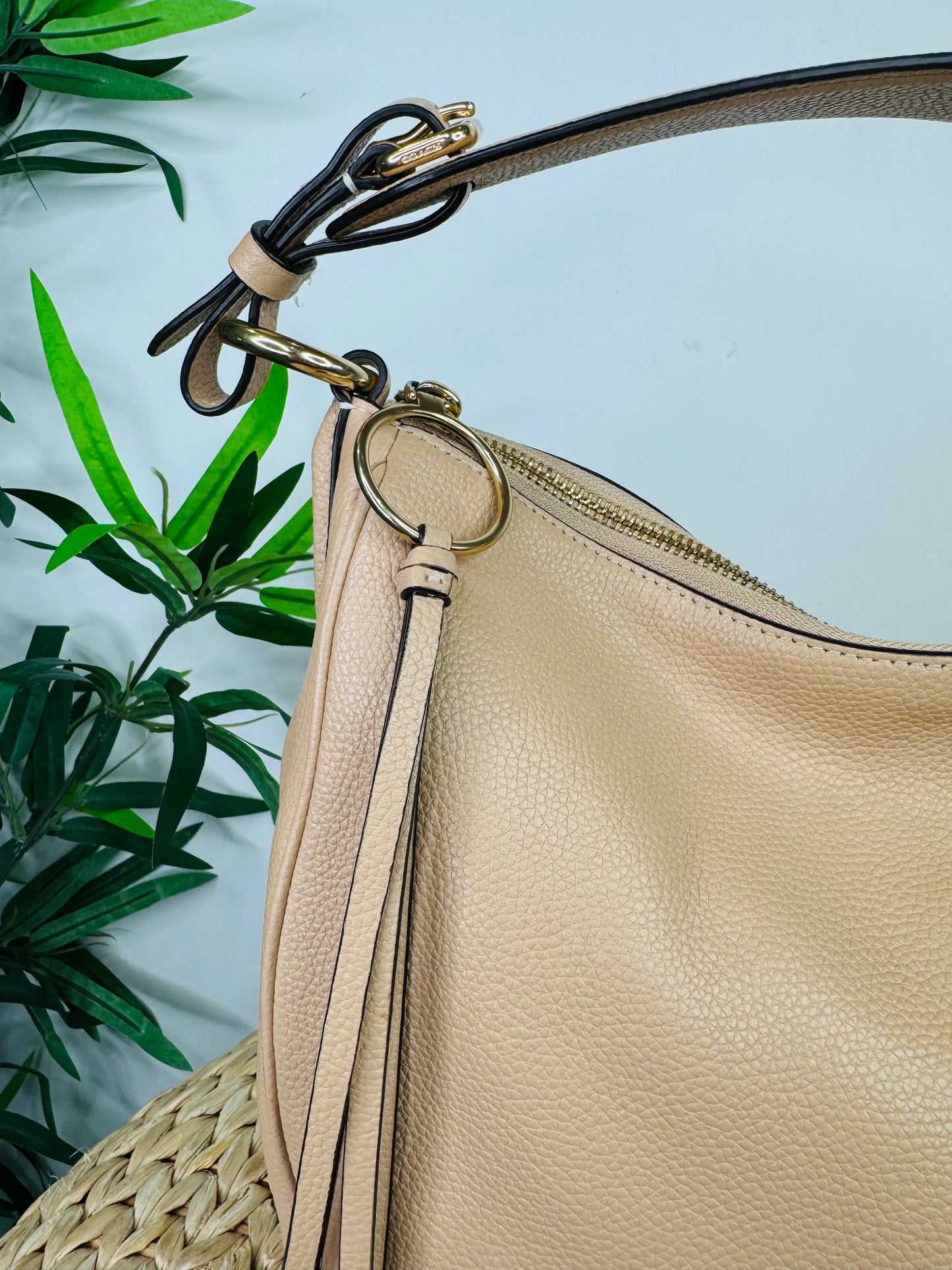 Laurel Shoulder Bag