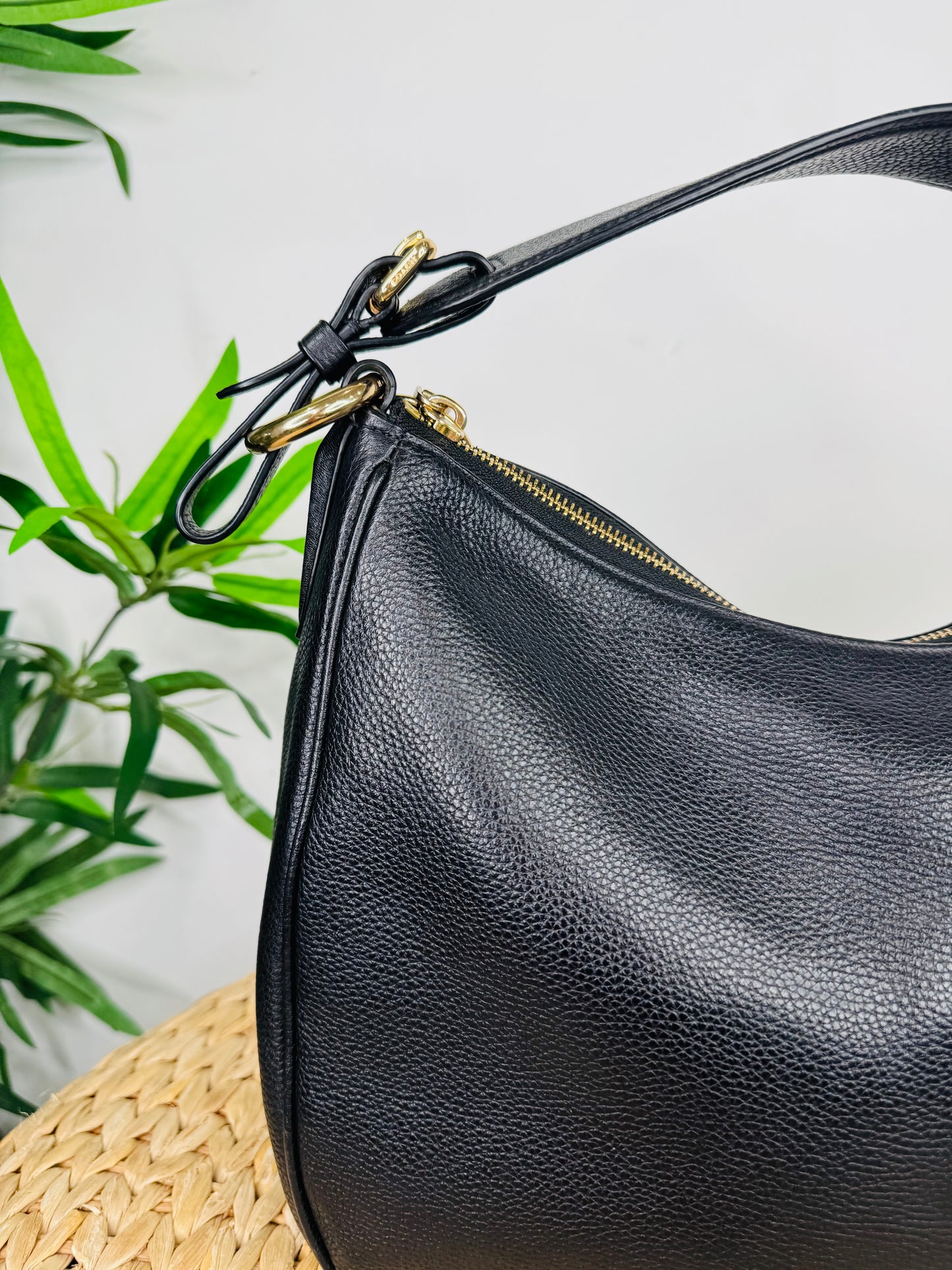 Laurel Shoulder Bag