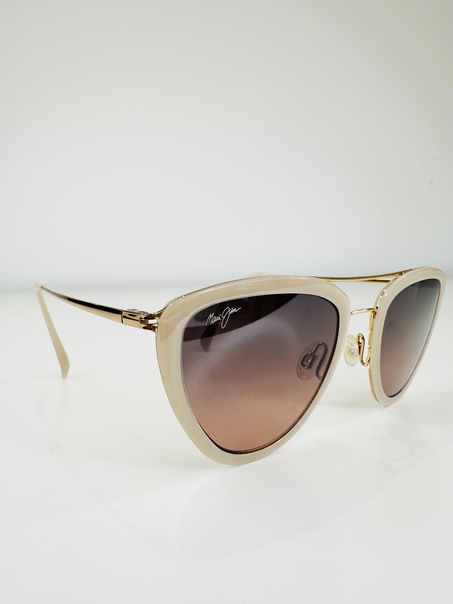 Triangular Cateye Sunglasses